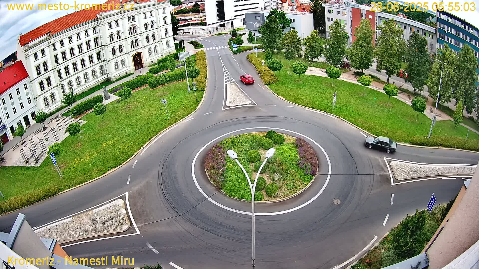 Kroměříž  , Náměstí Míru (Peace Square) Junction Live Cam - Kromeriz, Zlin, Czechia