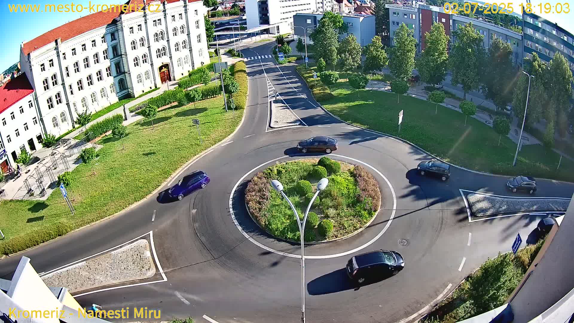 Kroměříž  , Náměstí Míru (Peace Square) Junction Live Cam - Kromeriz, Zlin, Czechia