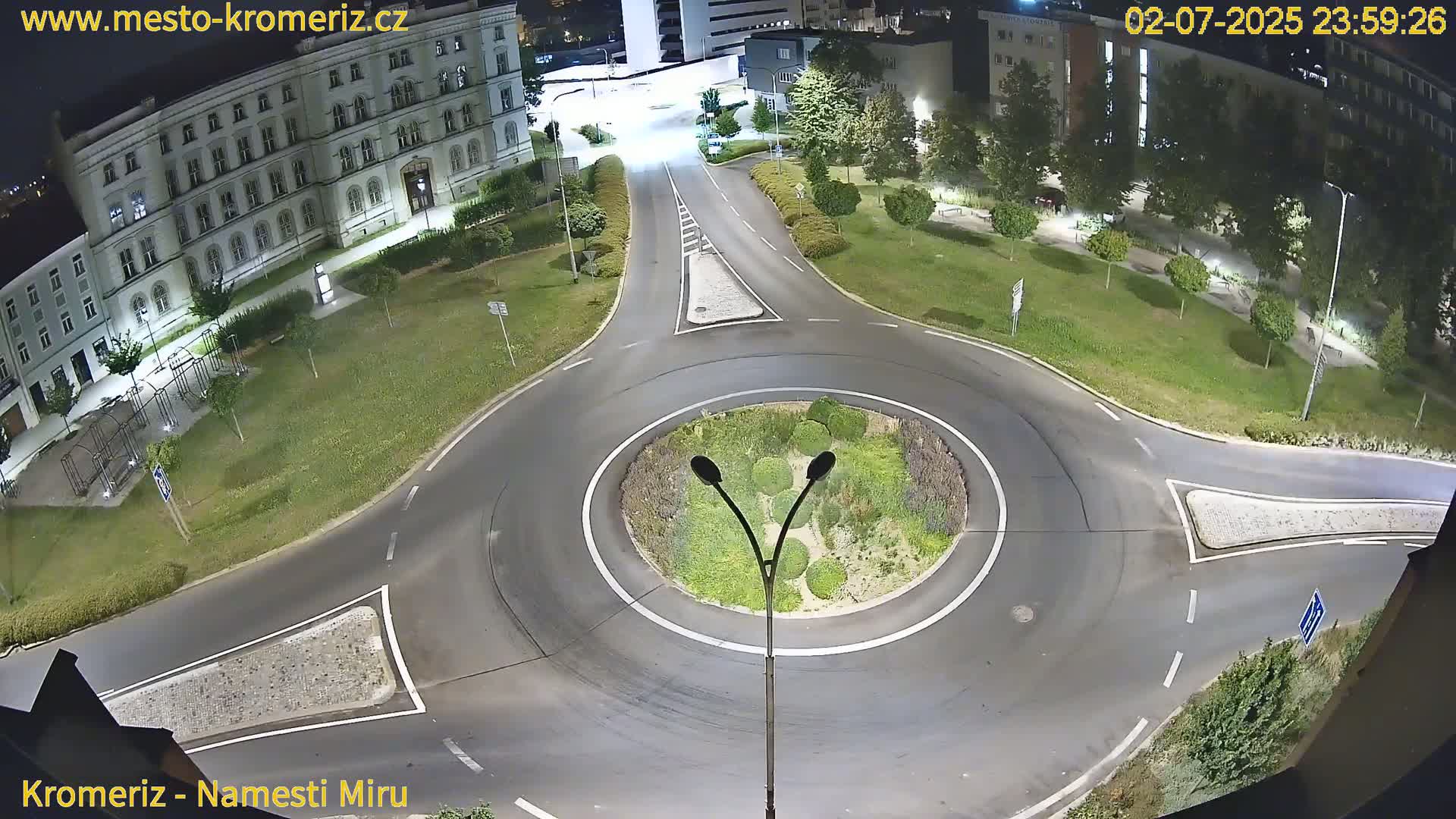 Kroměříž  , Náměstí Míru (Peace Square) Junction Live Cam - Kromeriz, Zlin, Czechia