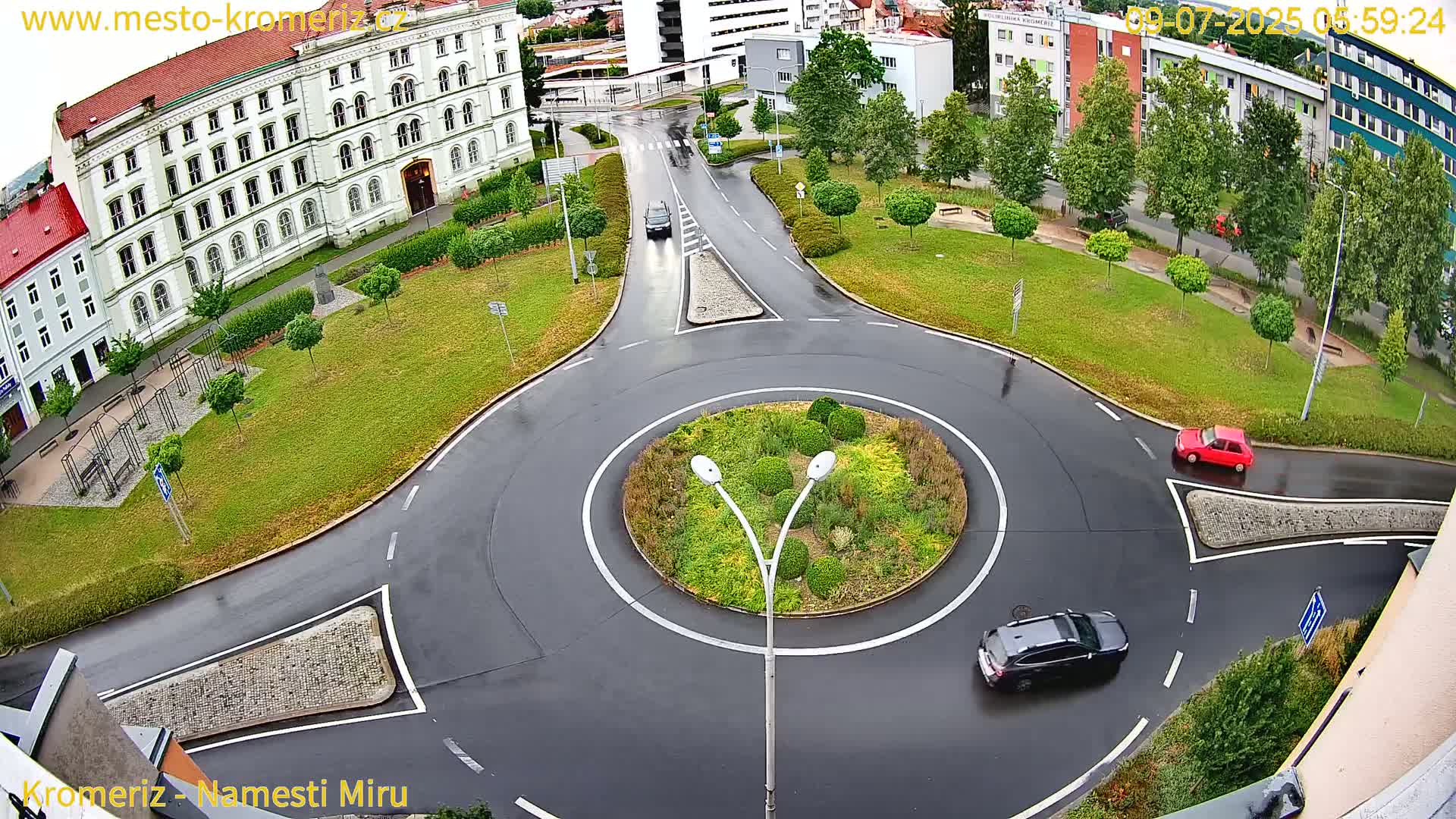 Kroměříž  , Náměstí Míru (Peace Square) Junction Live Cam - Kromeriz, Zlin, Czechia