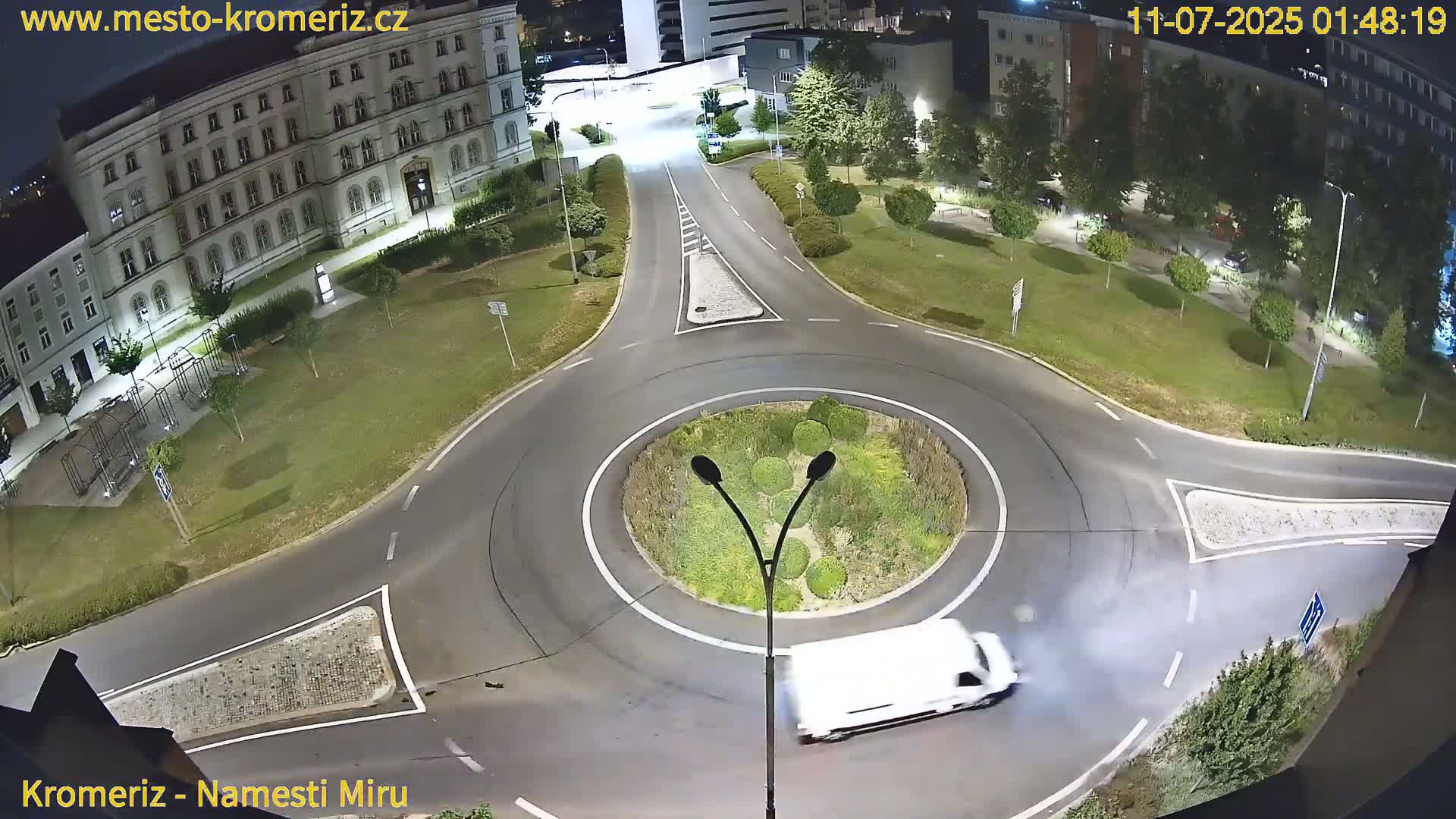 Kroměříž  , Náměstí Míru (Peace Square) Junction Live Cam - Kromeriz, Zlin, Czechia