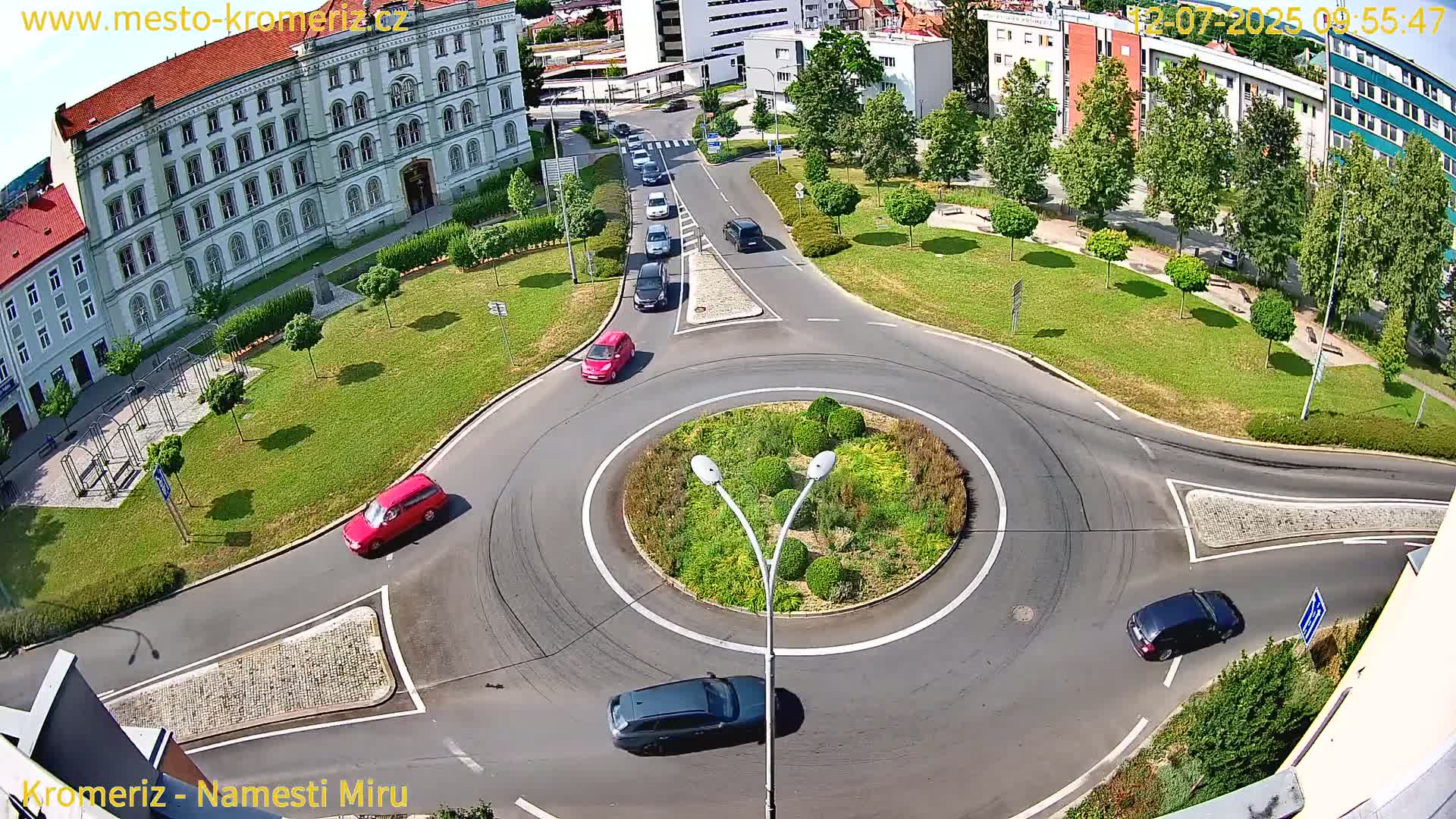 Kroměříž  , Náměstí Míru (Peace Square) Junction Live Cam - Kromeriz, Zlin, Czechia