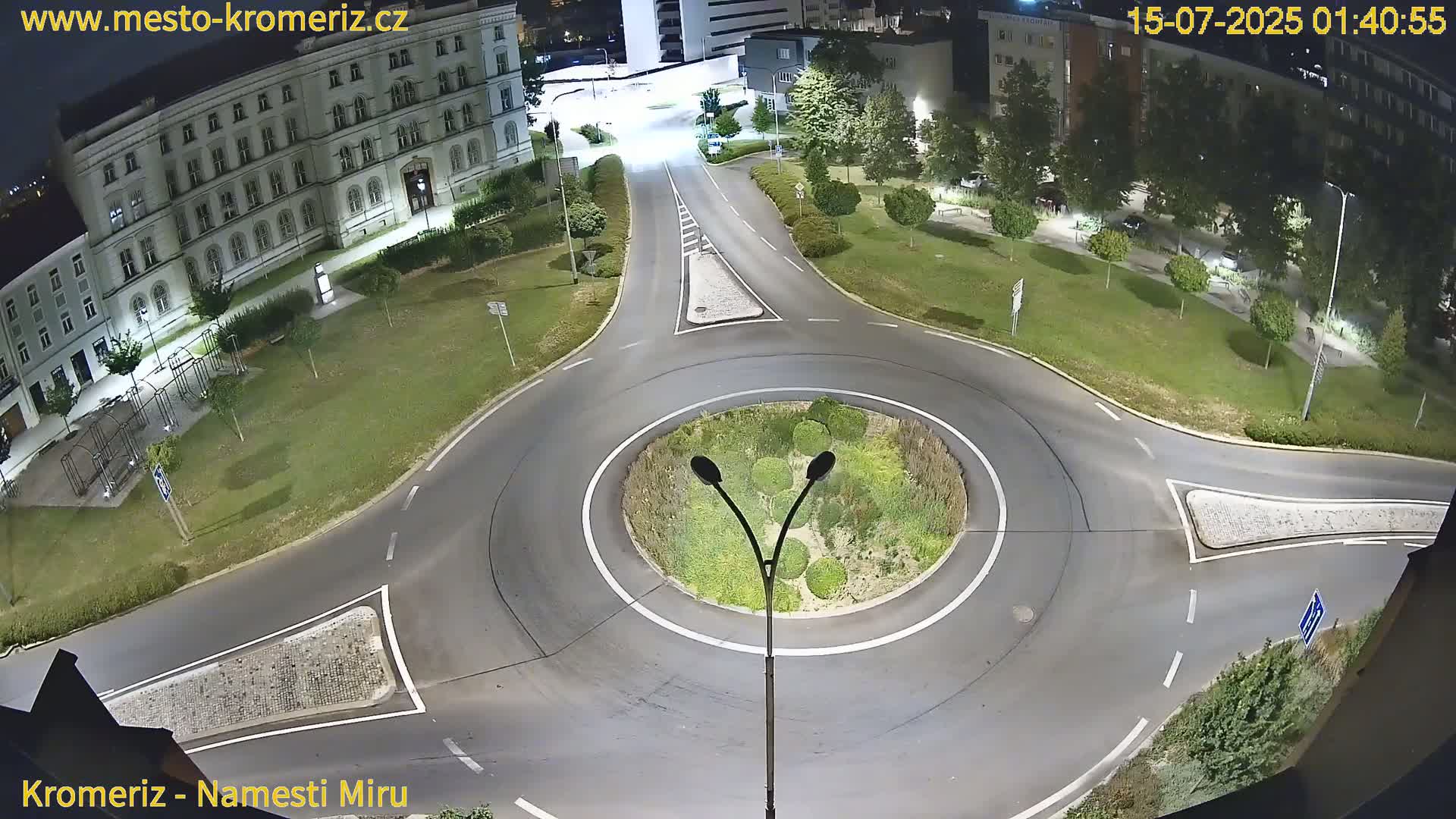 Kroměříž  , Náměstí Míru (Peace Square) Junction Live Cam - Kromeriz, Zlin, Czechia