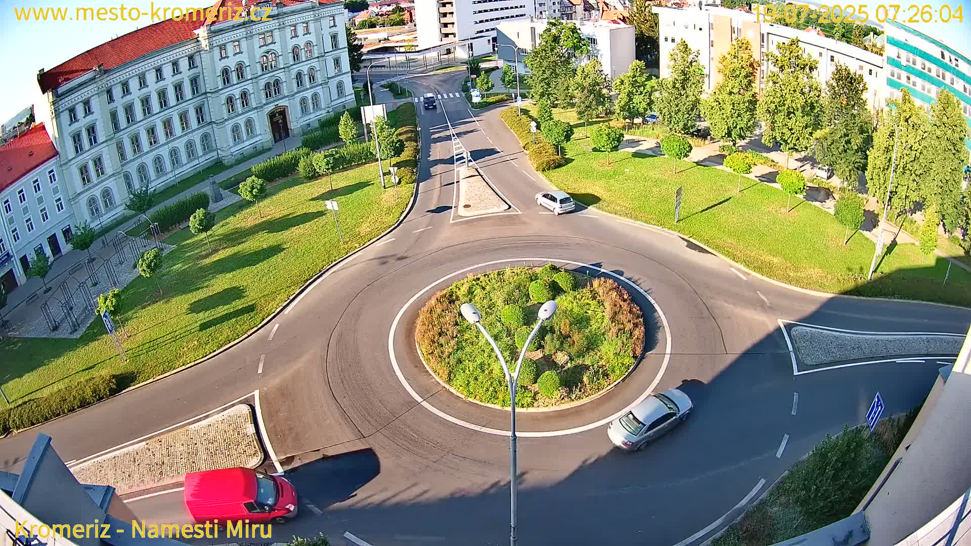 Kroměříž  , Náměstí Míru (Peace Square) Junction Live Cam - Kromeriz, Zlin, Czechia