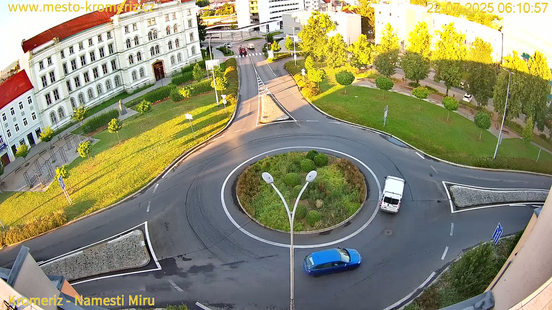 Kroměříž  , Náměstí Míru (Peace Square) Junction Live Cam - Kromeriz, Zlin, Czechia