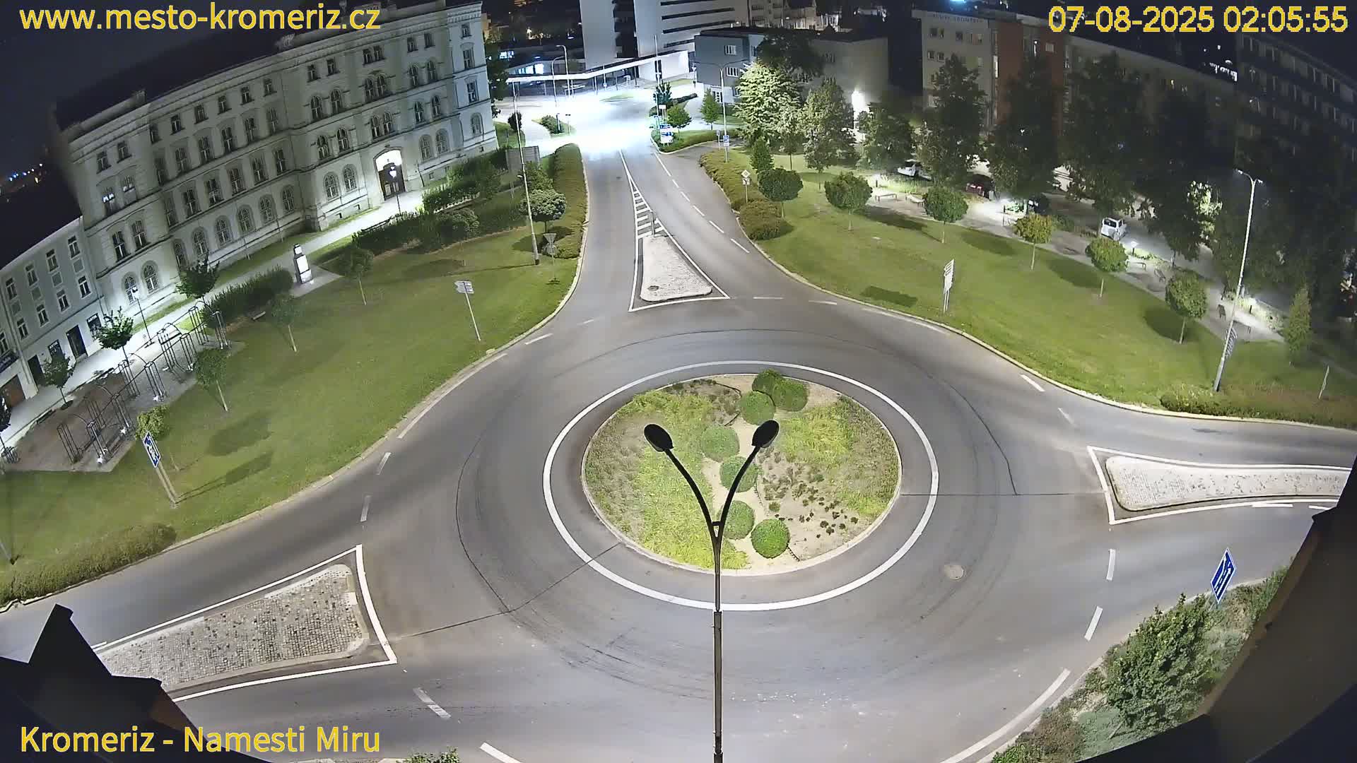 Kroměříž  , Náměstí Míru (Peace Square) Junction Live Cam - Kromeriz, Zlin, Czechia