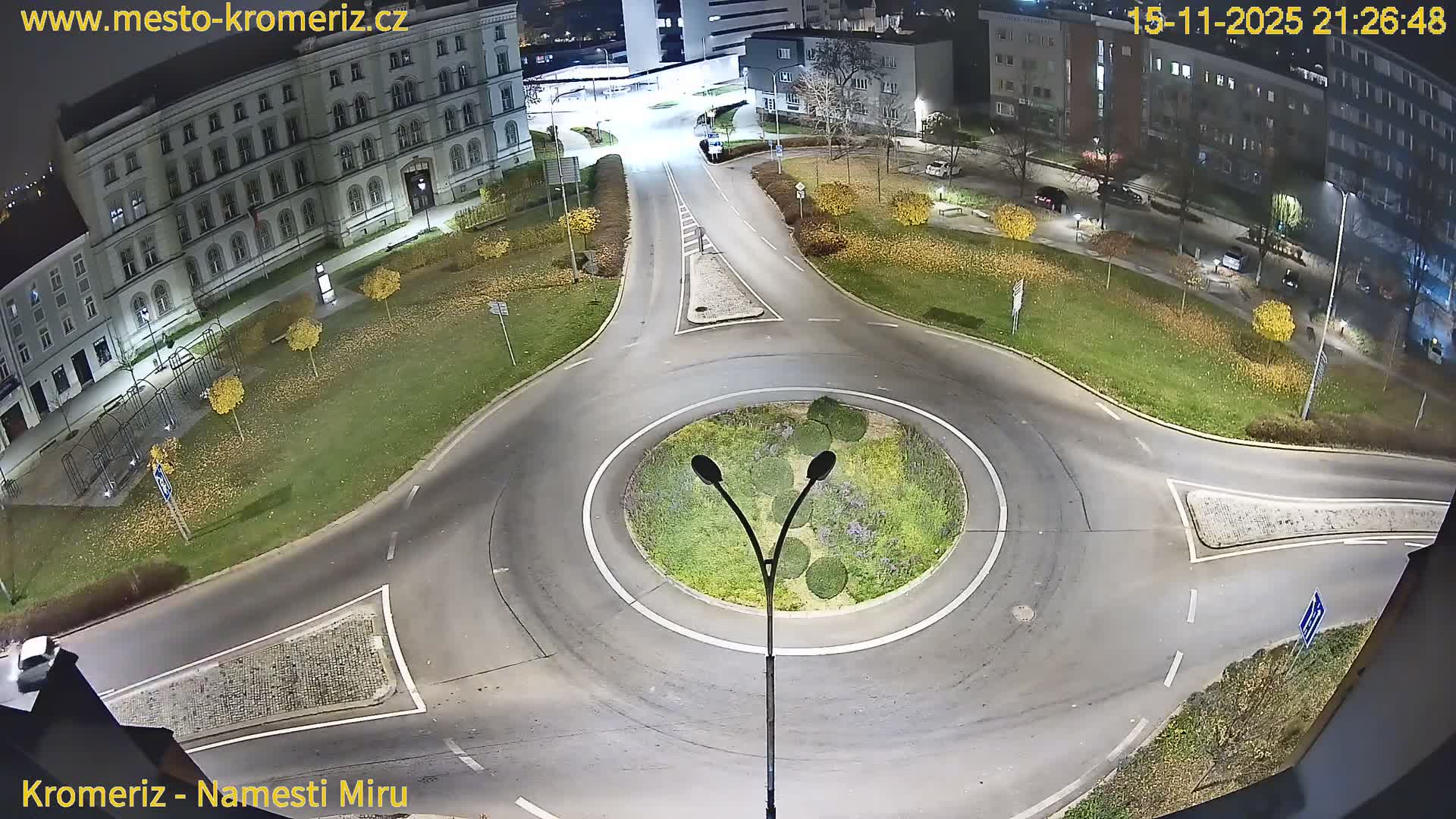 Kroměříž  , Náměstí Míru (Peace Square) Junction Live Cam - Kromeriz, Zlin, Czechia