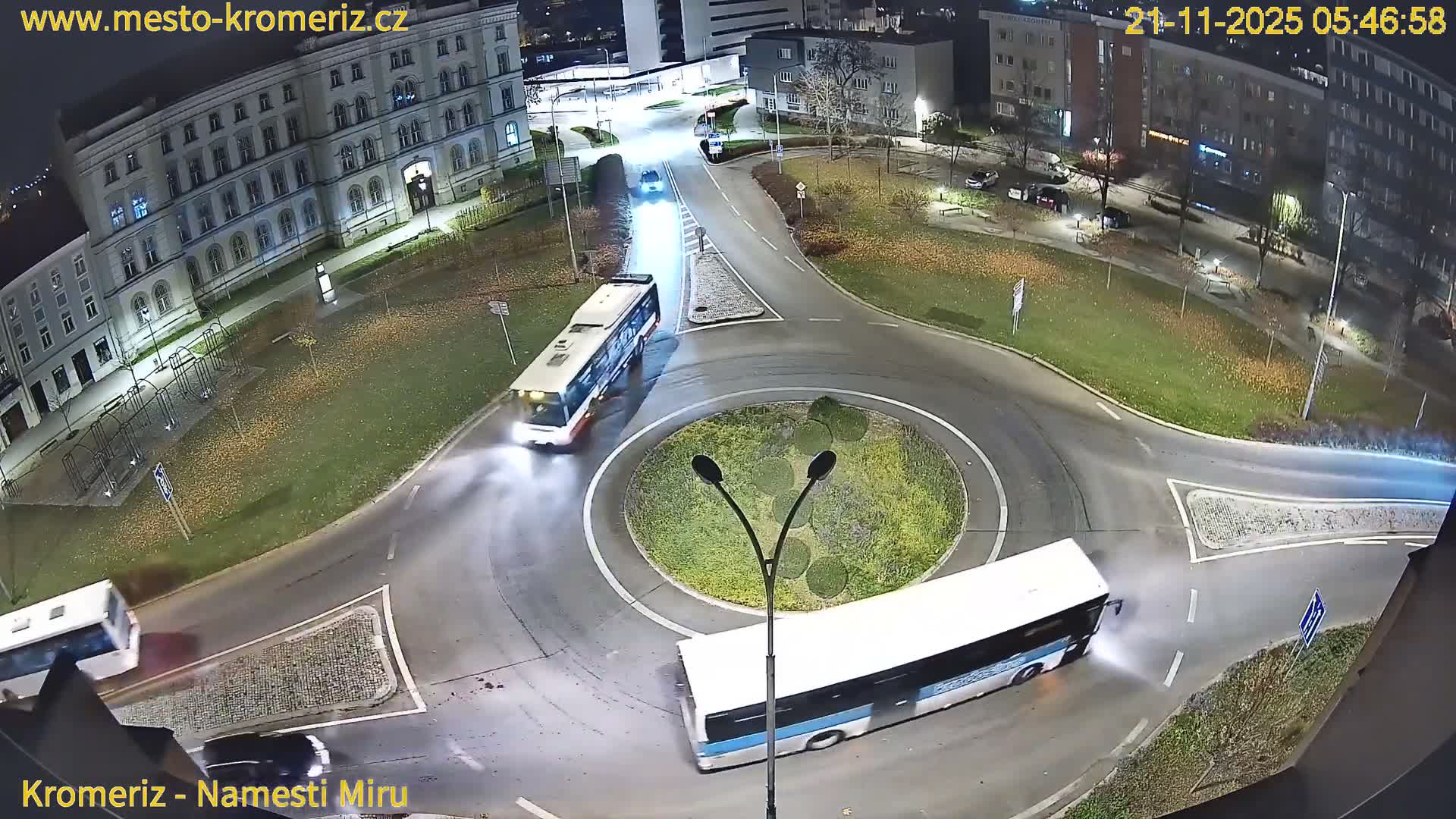 Kroměříž  , Náměstí Míru (Peace Square) Junction Live Cam - Kromeriz, Zlin, Czechia