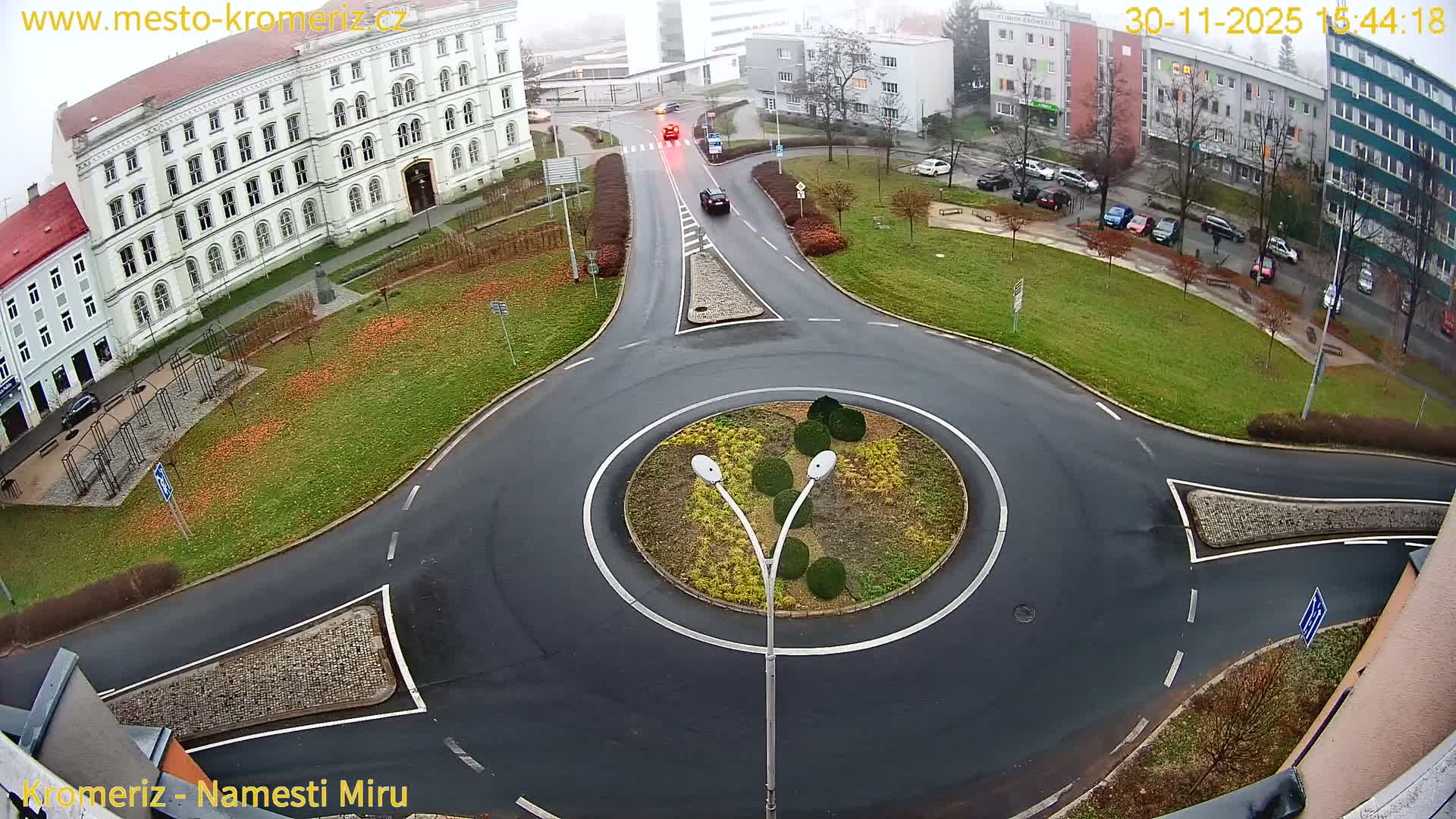 Kroměříž  , Náměstí Míru (Peace Square) Junction Live Cam - Kromeriz, Zlin, Czechia