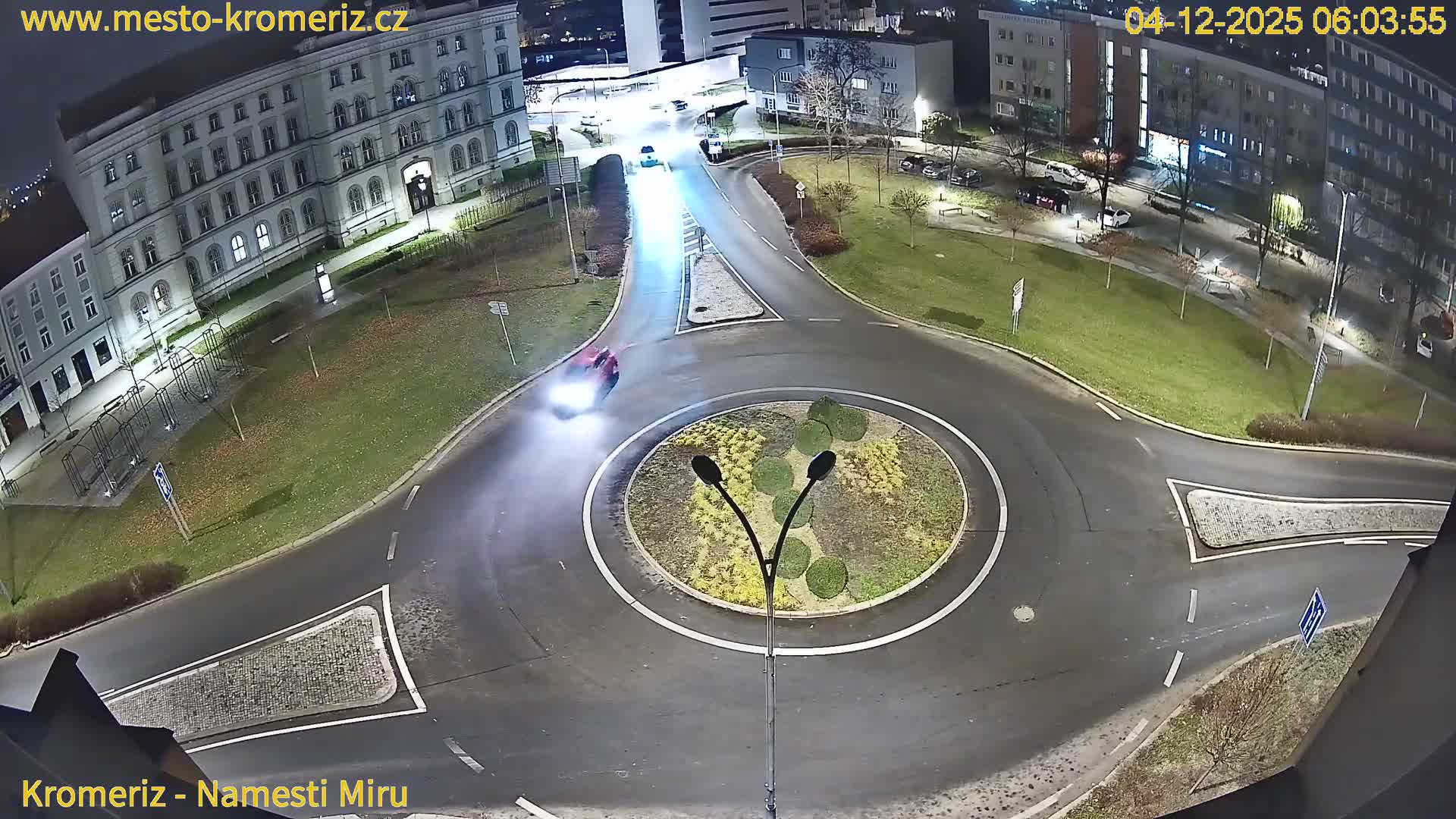 Kroměříž  , Náměstí Míru (Peace Square) Junction Live Cam - Kromeriz, Zlin, Czechia