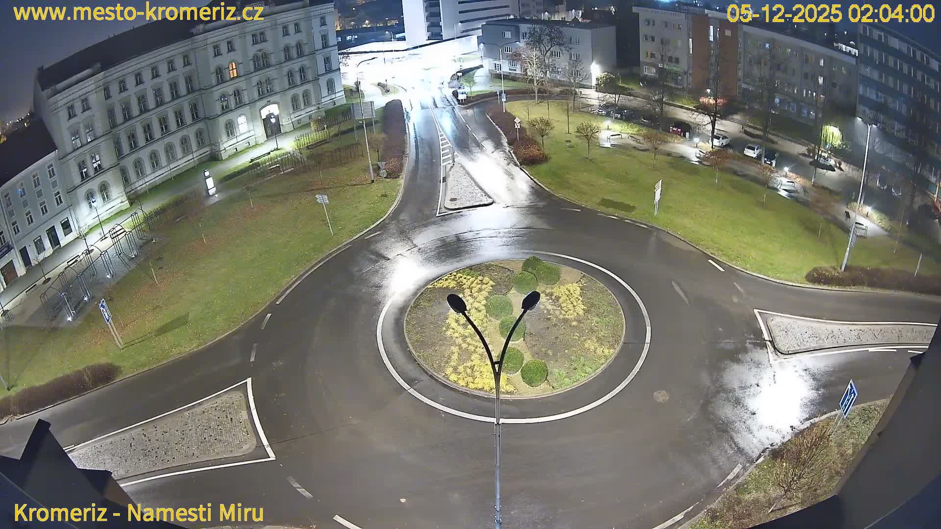 Kroměříž  , Náměstí Míru (Peace Square) Junction Live Cam - Kromeriz, Zlin, Czechia