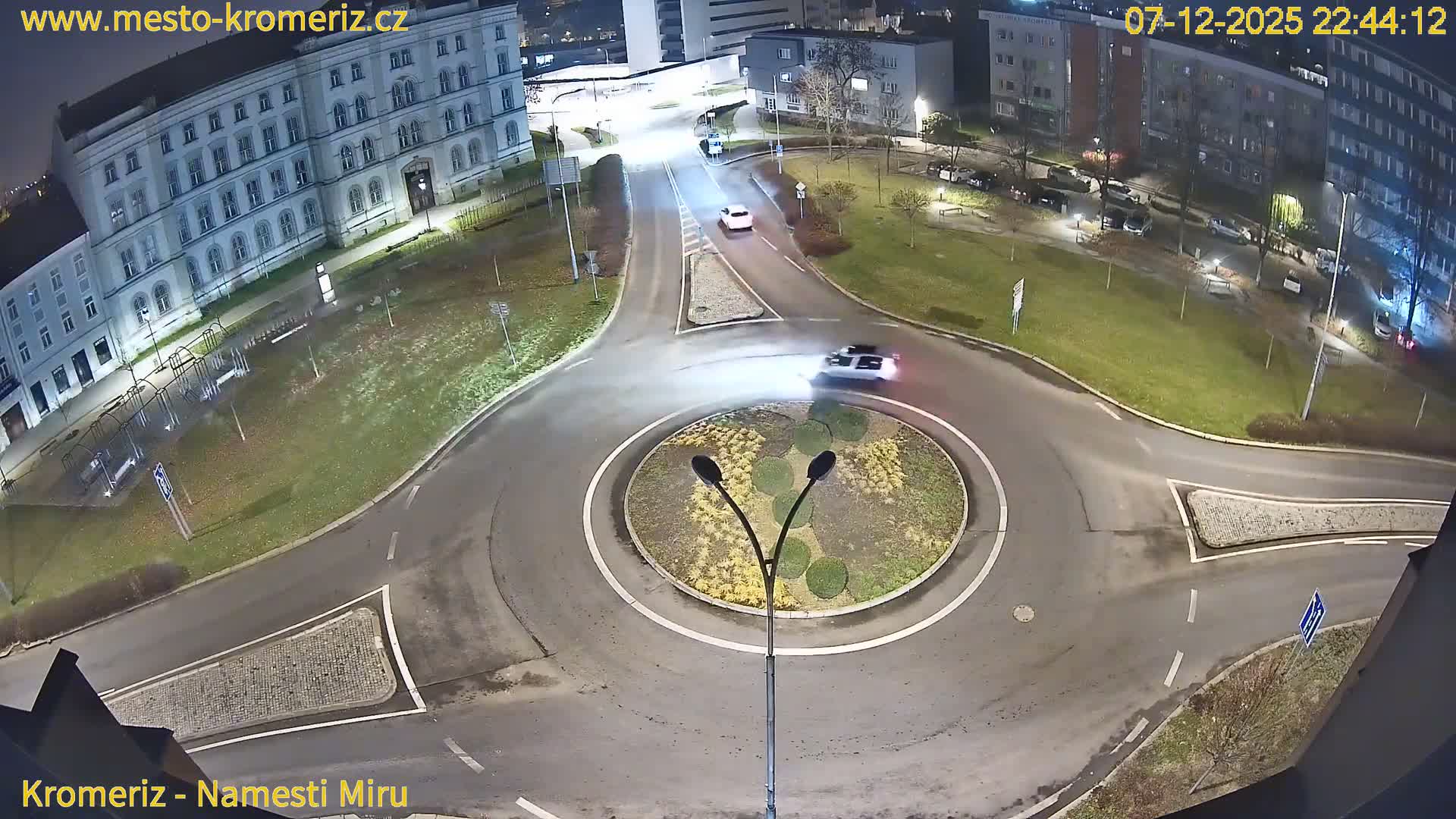 Kroměříž  , Náměstí Míru (Peace Square) Junction Live Cam - Kromeriz, Zlin, Czechia