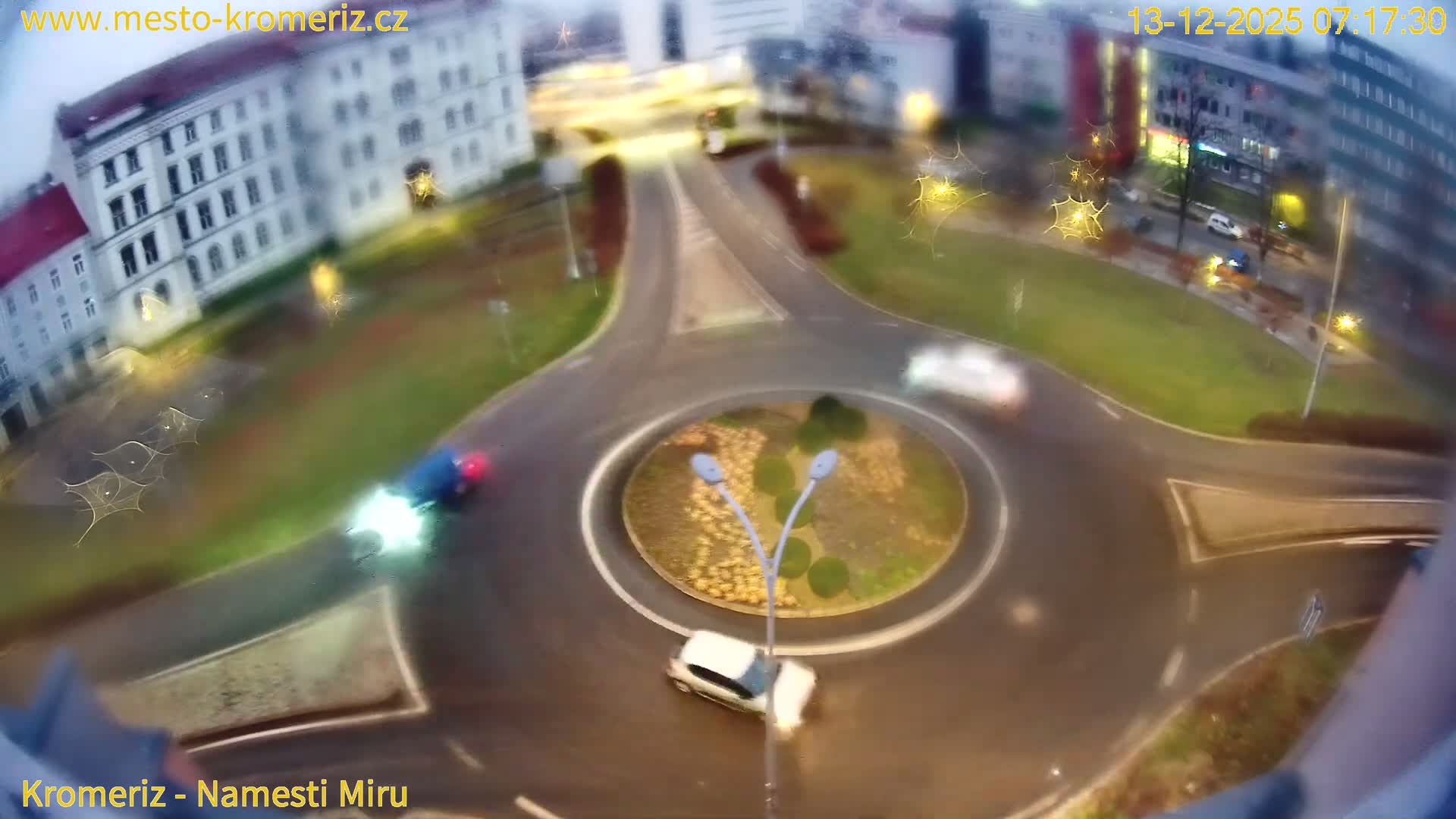 Kroměříž  , Náměstí Míru (Peace Square) Junction Live Cam - Kromeriz, Zlin, Czechia