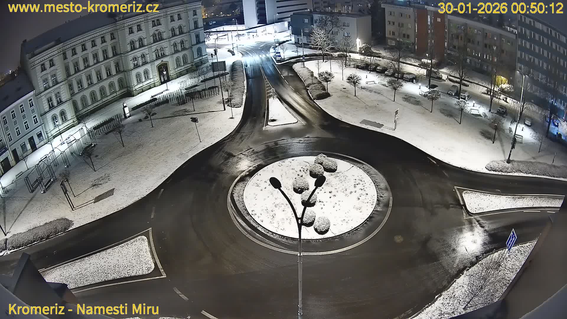 Kroměříž  , Náměstí Míru (Peace Square) Junction Live Cam - Kromeriz, Zlin, Czechia