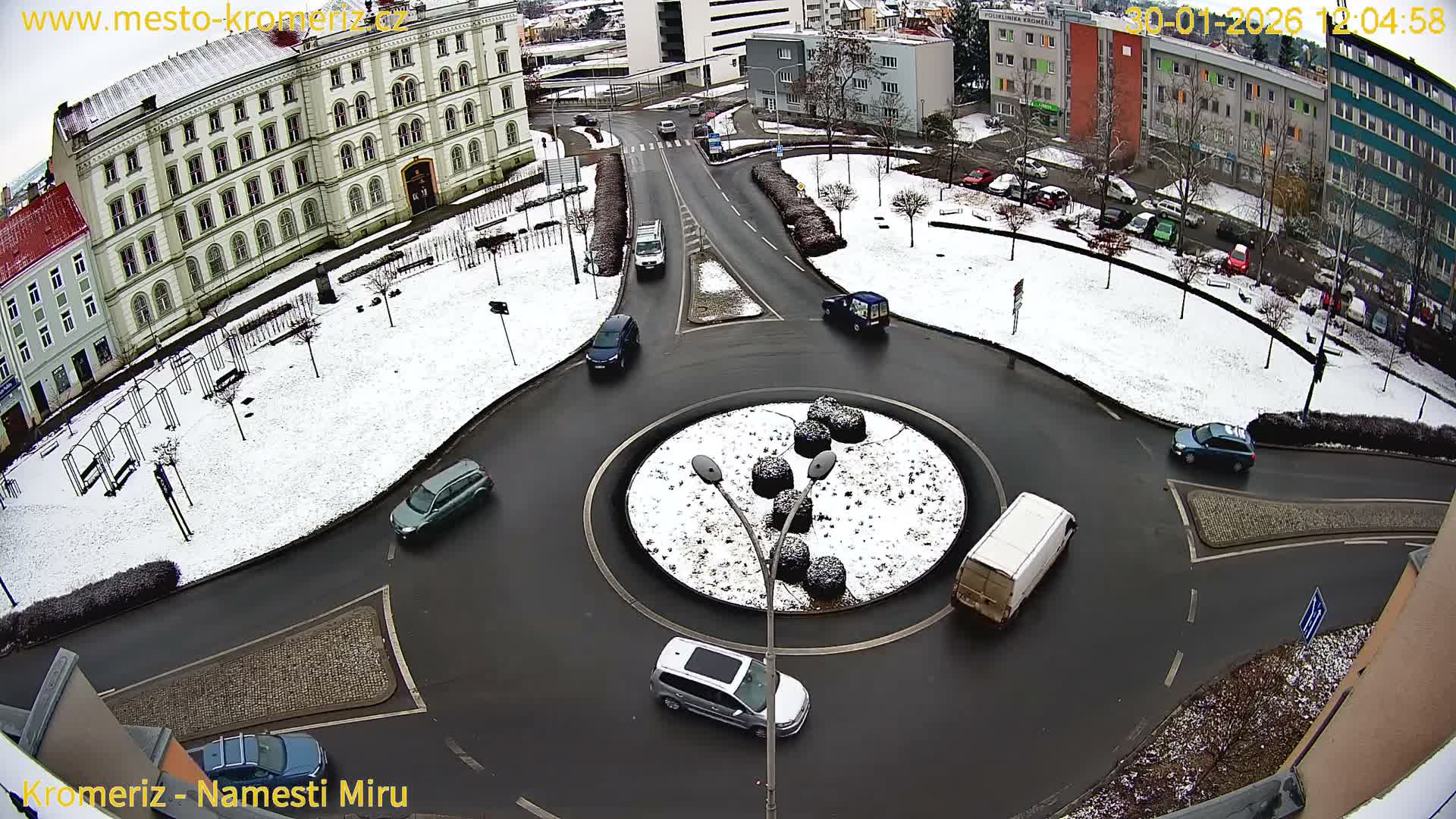 Kroměříž  , Náměstí Míru (Peace Square) Junction Live Cam - Kromeriz, Zlin, Czechia