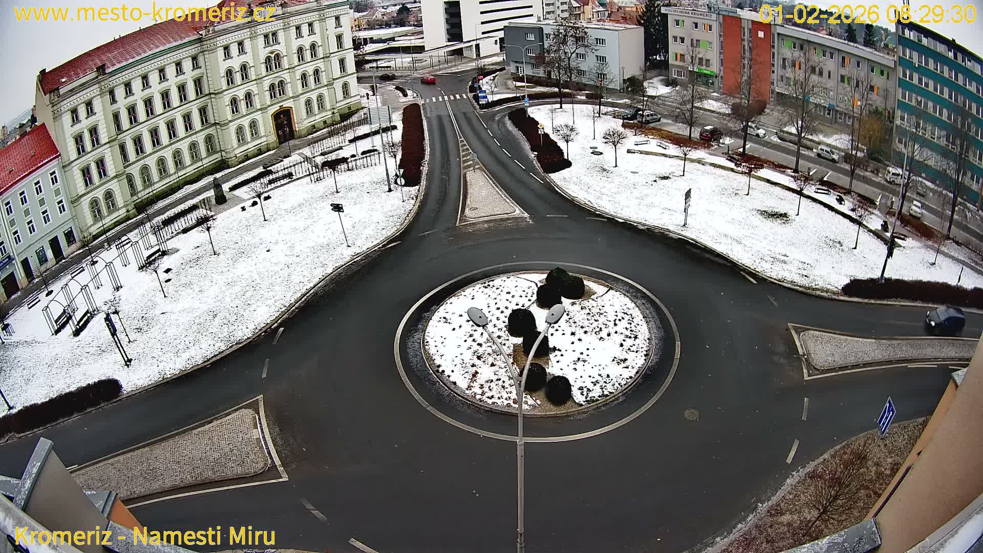 Kroměříž  , Náměstí Míru (Peace Square) Junction Live Cam - Kromeriz, Zlin, Czechia