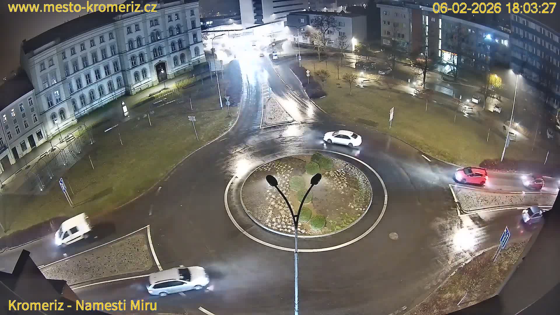 Kroměříž  , Náměstí Míru (Peace Square) Junction Live Cam - Kromeriz, Zlin, Czechia