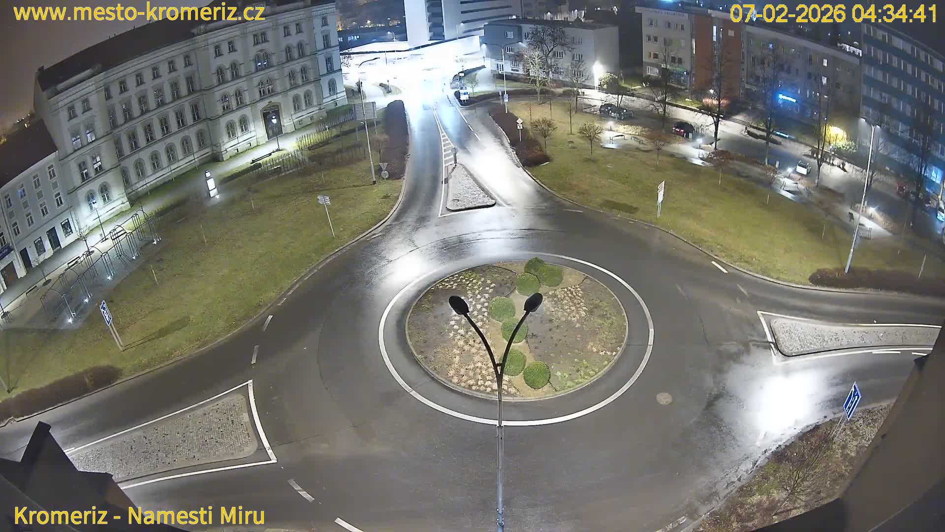 Kroměříž  , Náměstí Míru (Peace Square) Junction Live Cam - Kromeriz, Zlin, Czechia
