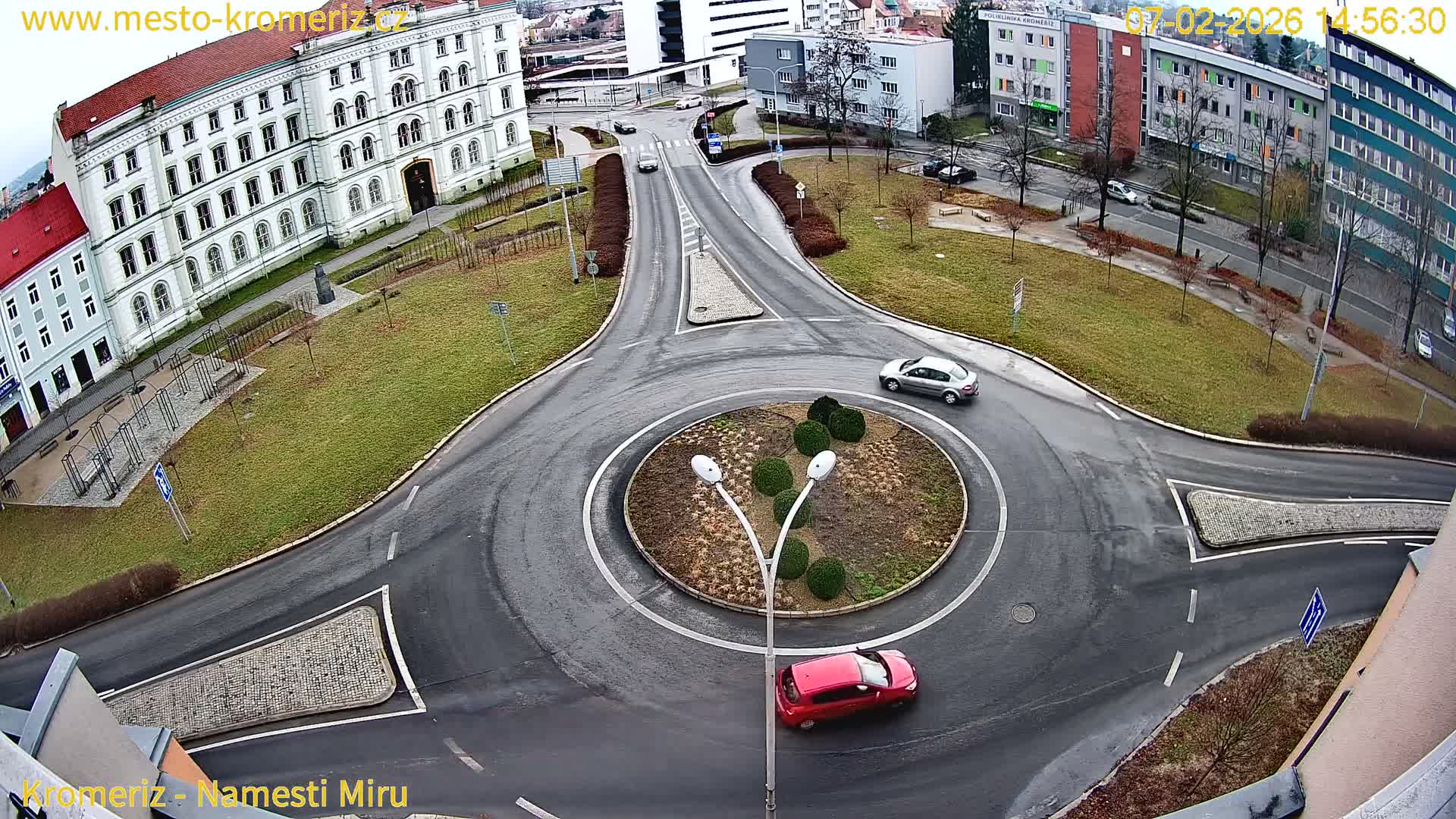 Kroměříž  , Náměstí Míru (Peace Square) Junction Live Cam - Kromeriz, Zlin, Czechia