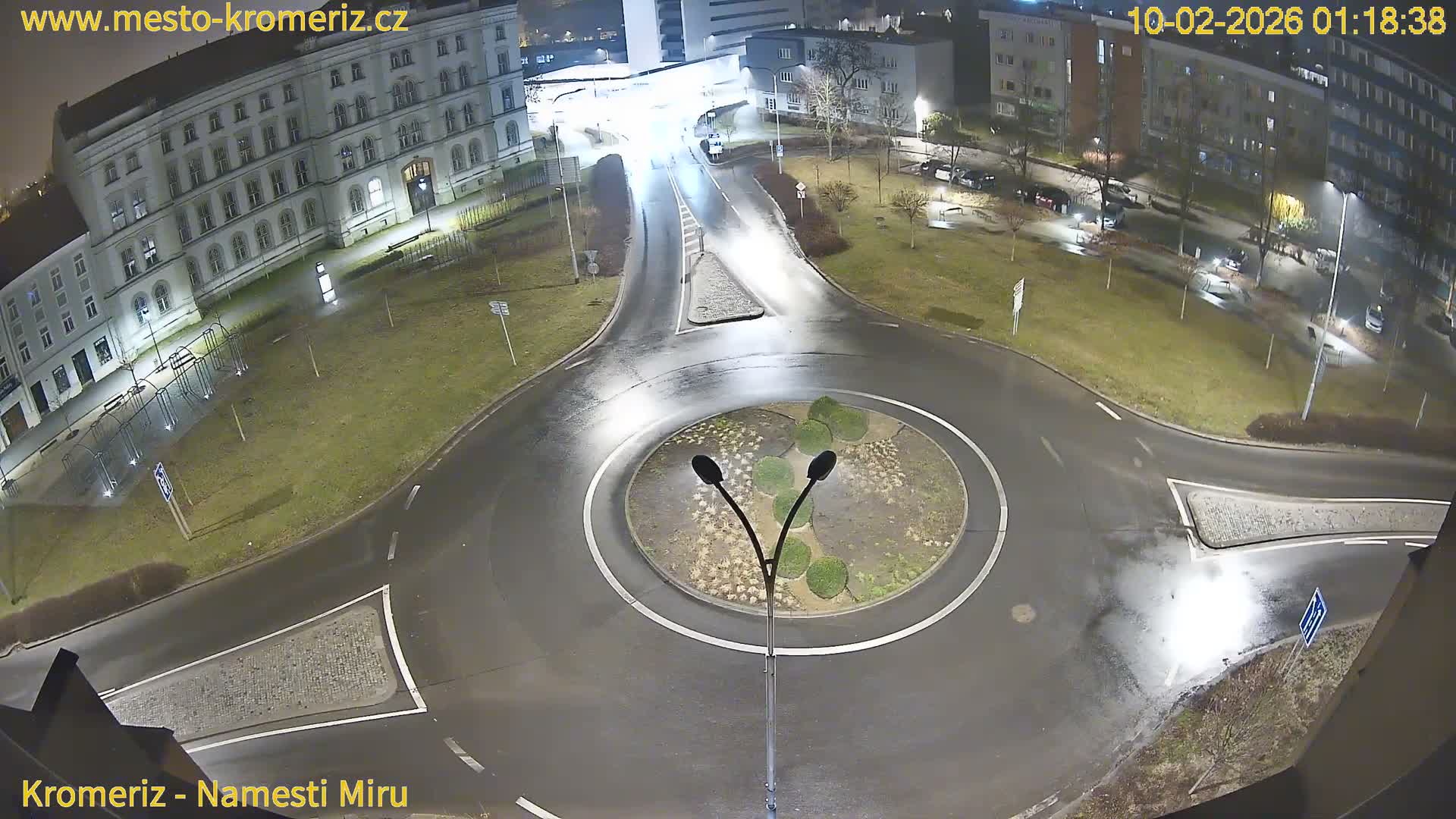 Kroměříž  , Náměstí Míru (Peace Square) Junction Live Cam - Kromeriz, Zlin, Czechia