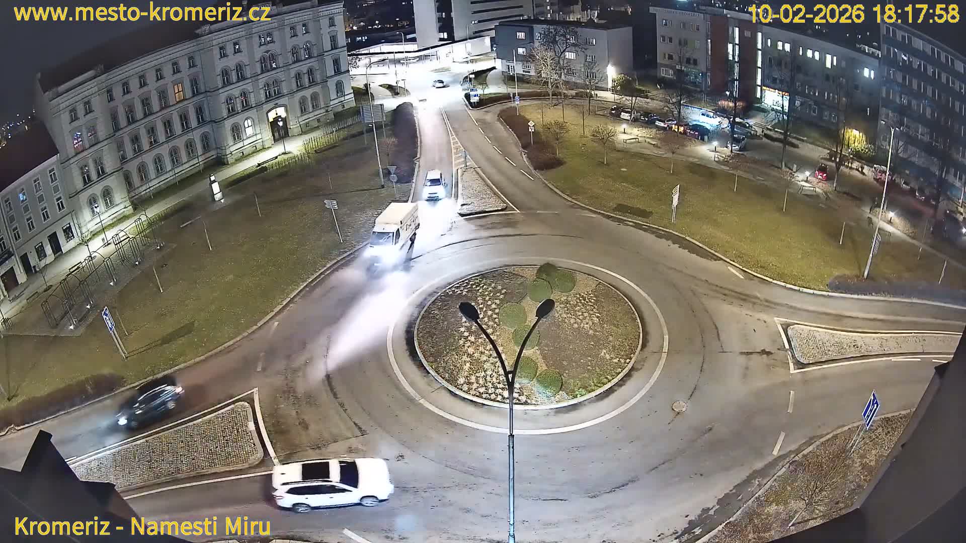 Kroměříž  , Náměstí Míru (Peace Square) Junction Live Cam - Kromeriz, Zlin, Czechia