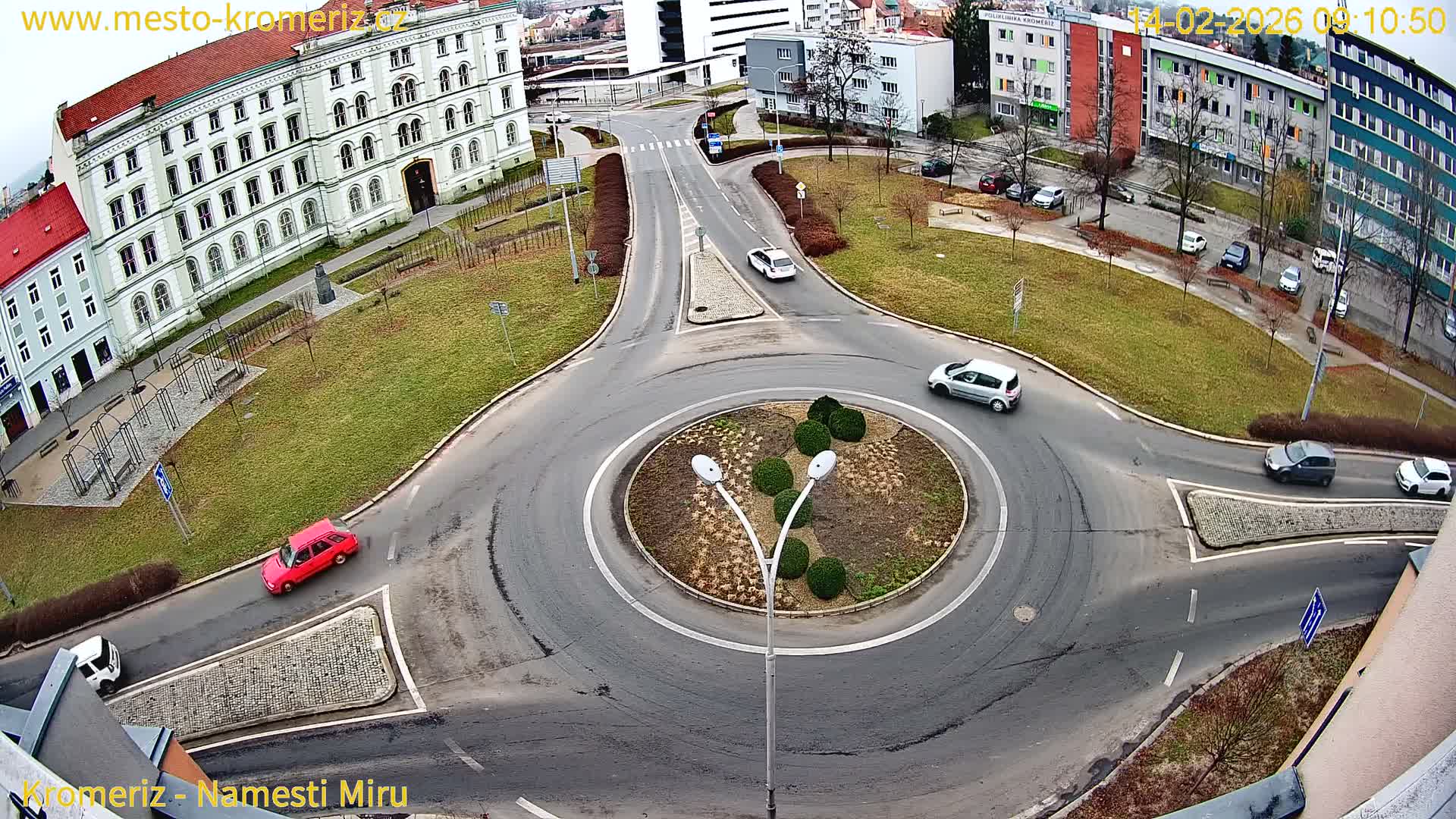 Kroměříž  , Náměstí Míru (Peace Square) Junction Live Cam - Kromeriz, Zlin, Czechia