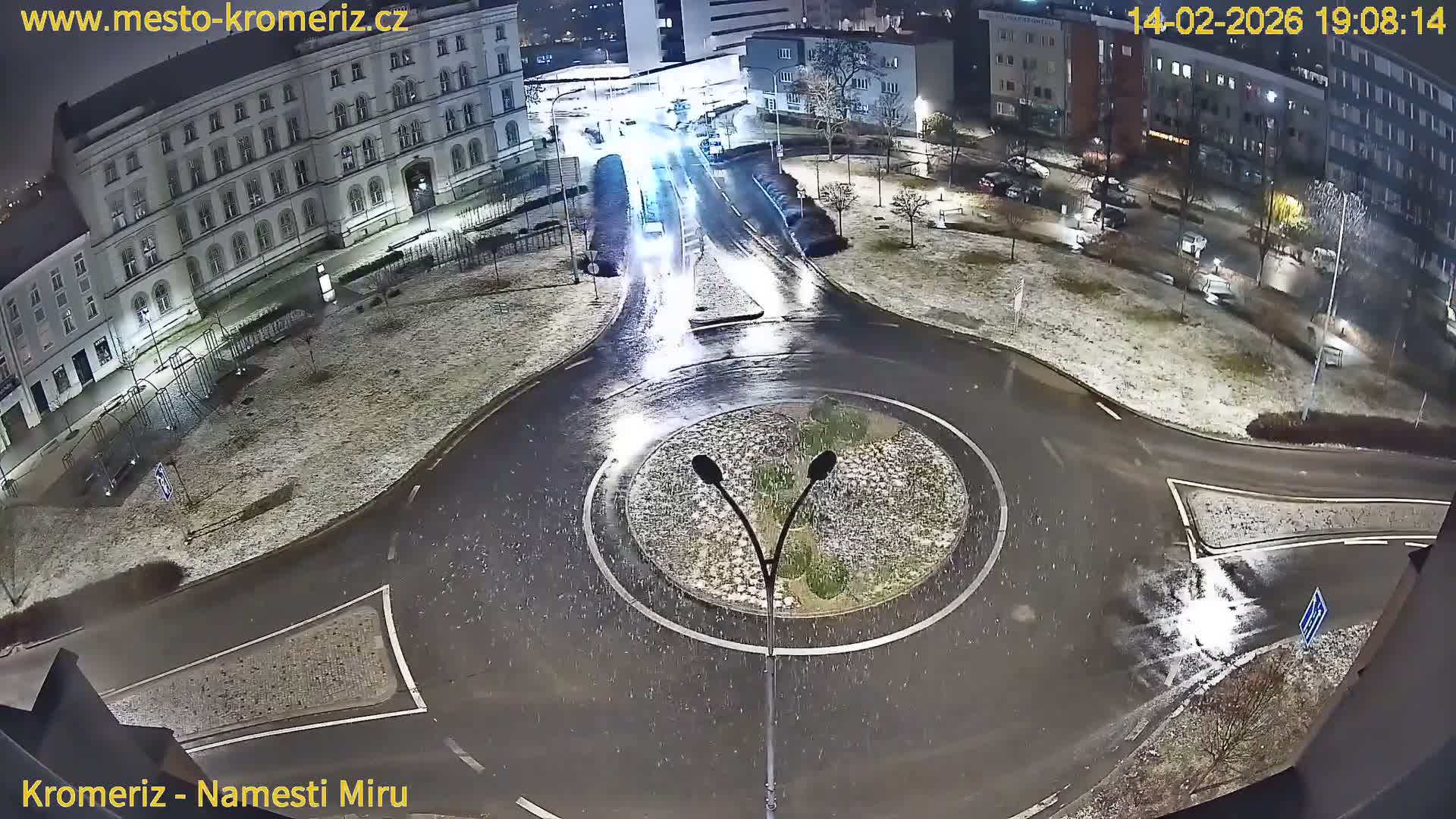Kroměříž  , Náměstí Míru (Peace Square) Junction Live Cam - Kromeriz, Zlin, Czechia