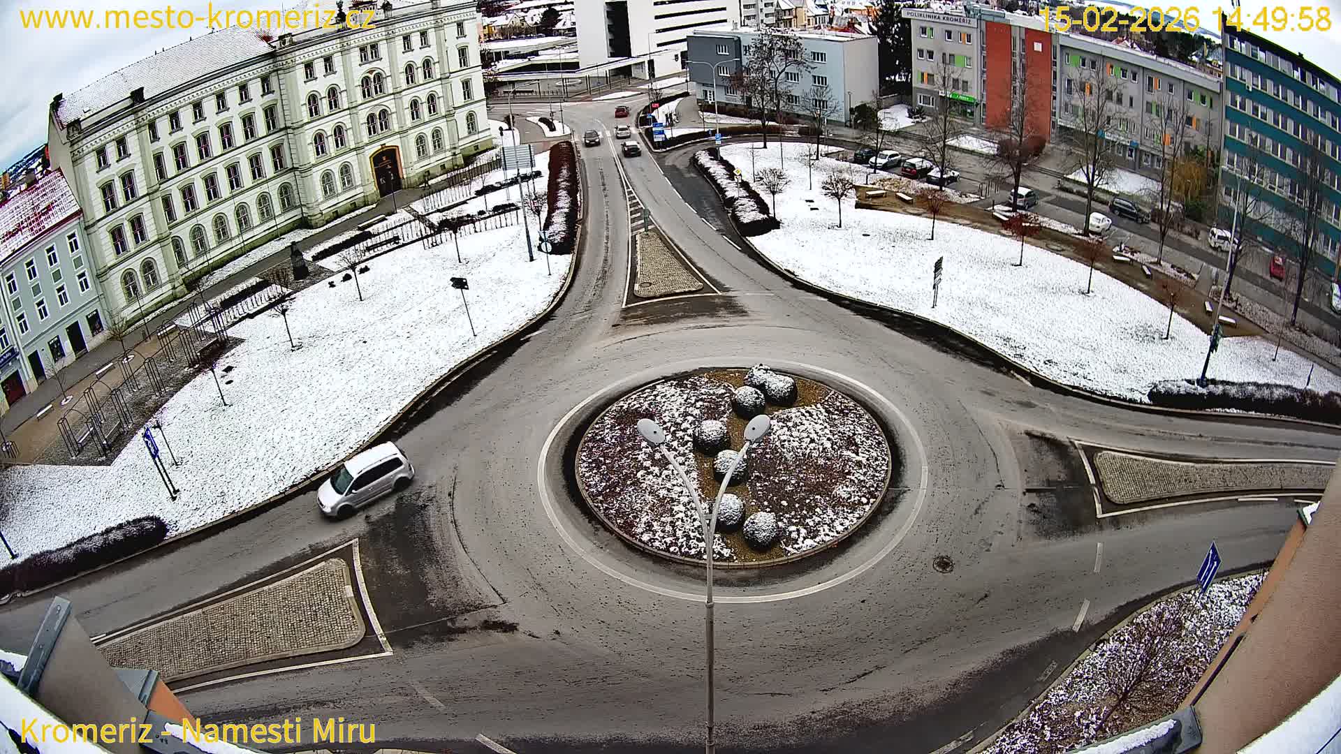 Kroměříž  , Náměstí Míru (Peace Square) Junction Live Cam - Kromeriz, Zlin, Czechia