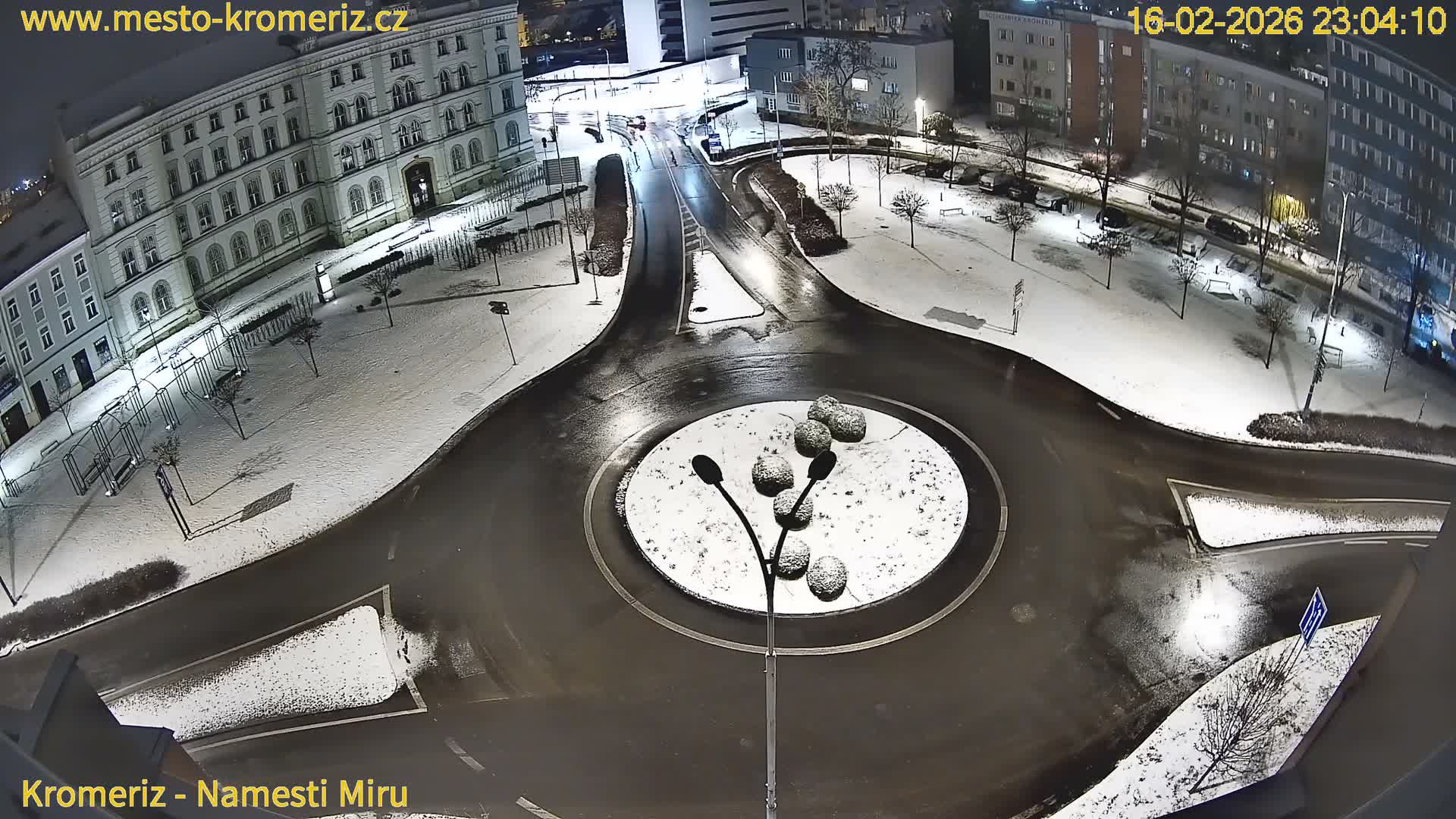 Kroměříž  , Náměstí Míru (Peace Square) Junction Live Cam - Kromeriz, Zlin, Czechia