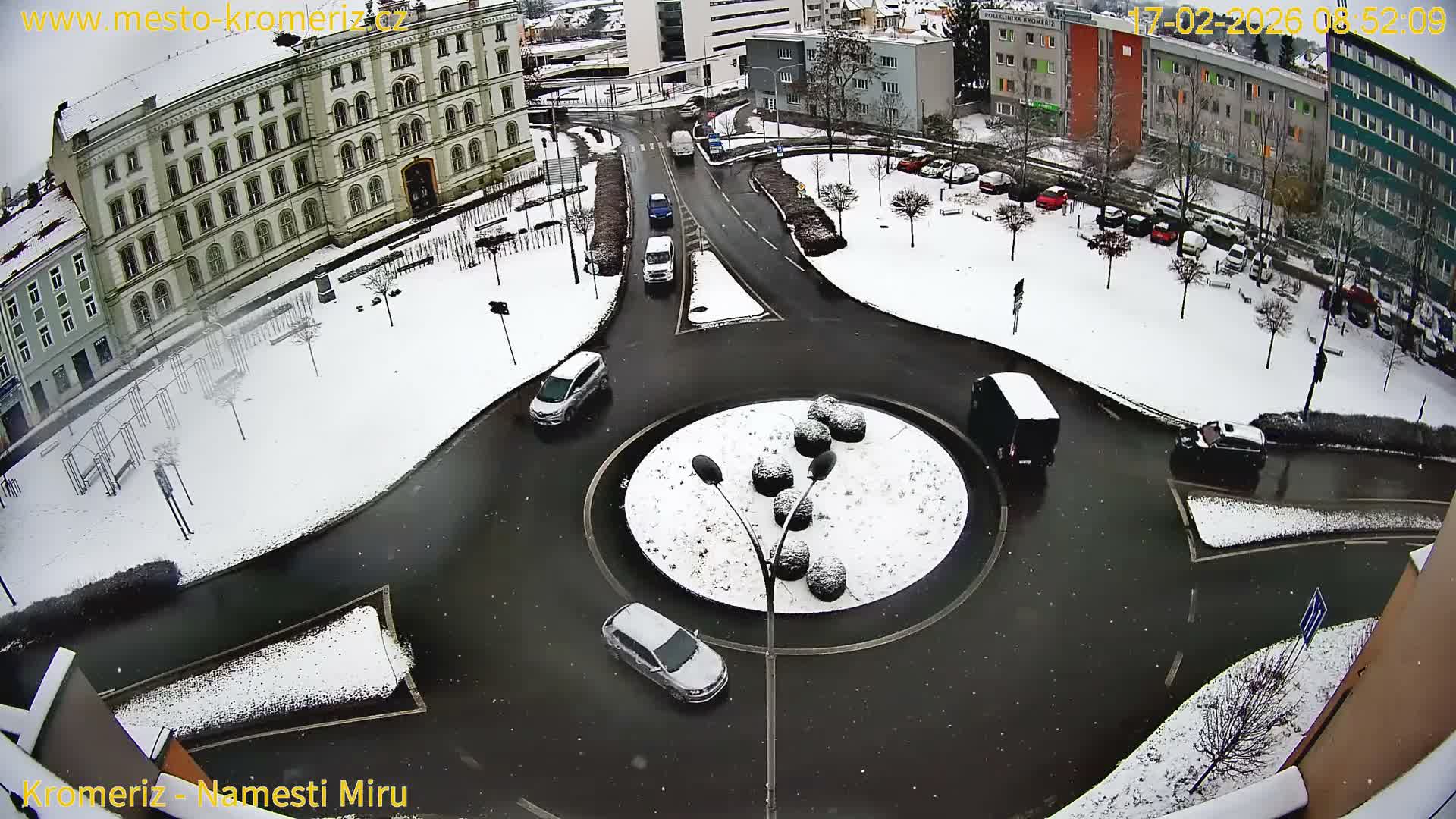 Kroměříž  , Náměstí Míru (Peace Square) Junction Live Cam - Kromeriz, Zlin, Czechia