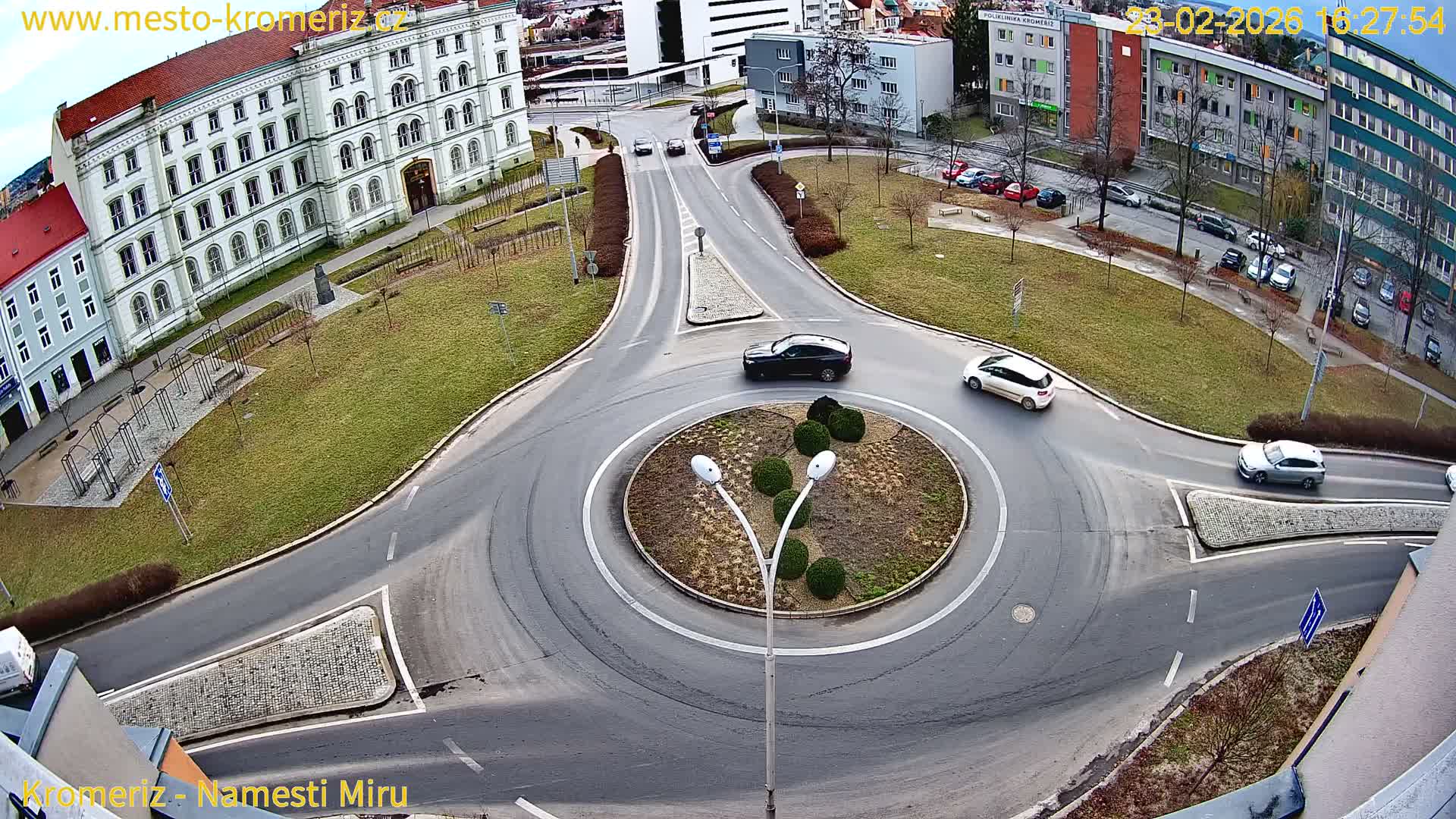 Kroměříž  , Náměstí Míru (Peace Square) Junction Live Cam - Kromeriz, Zlin, Czechia