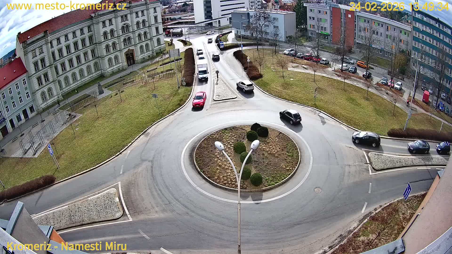 Kroměříž  , Náměstí Míru (Peace Square) Junction Live Cam - Kromeriz, Zlin, Czechia