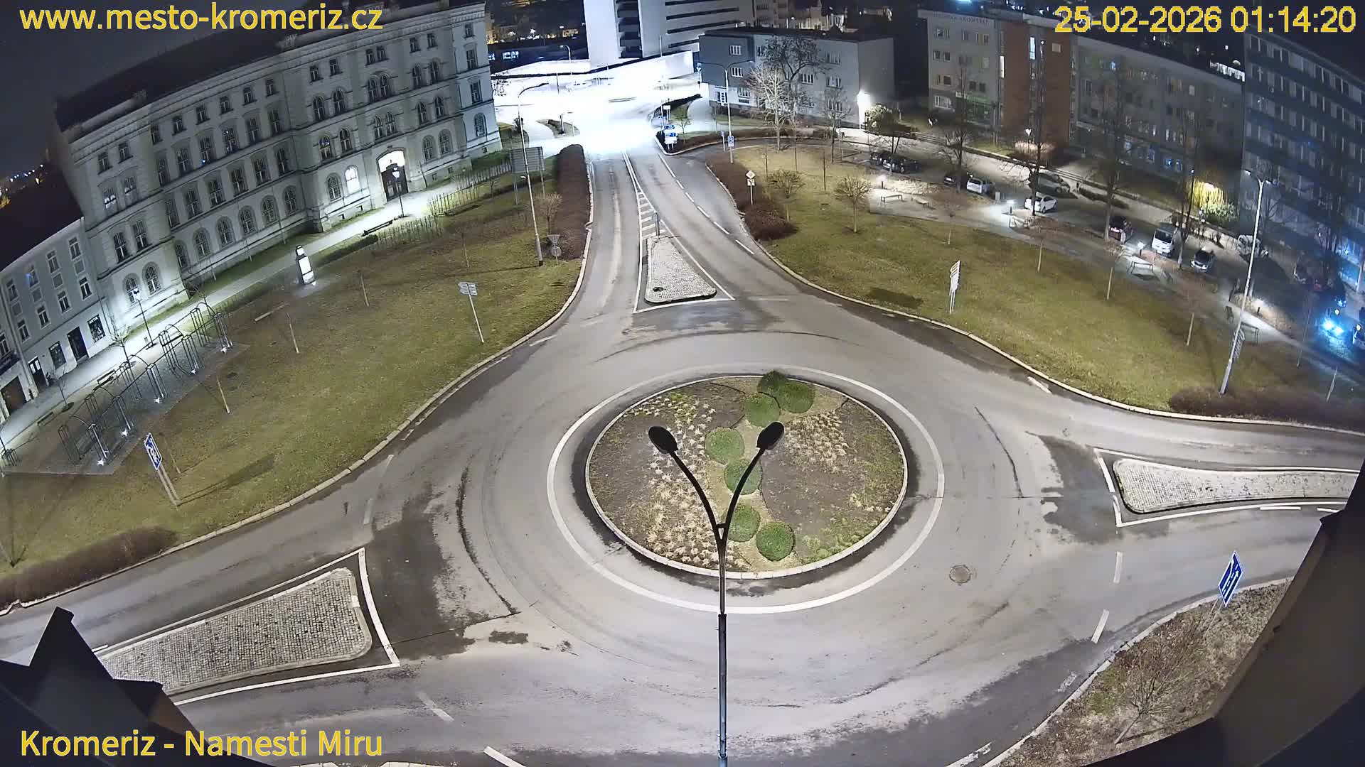 Kroměříž  , Náměstí Míru (Peace Square) Junction Live Cam - Kromeriz, Zlin, Czechia