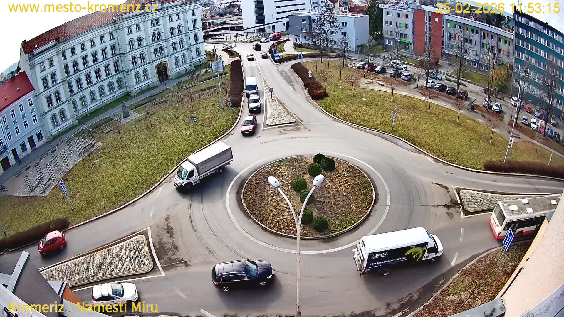 Kroměříž  , Náměstí Míru (Peace Square) Junction Live Cam - Kromeriz, Zlin, Czechia