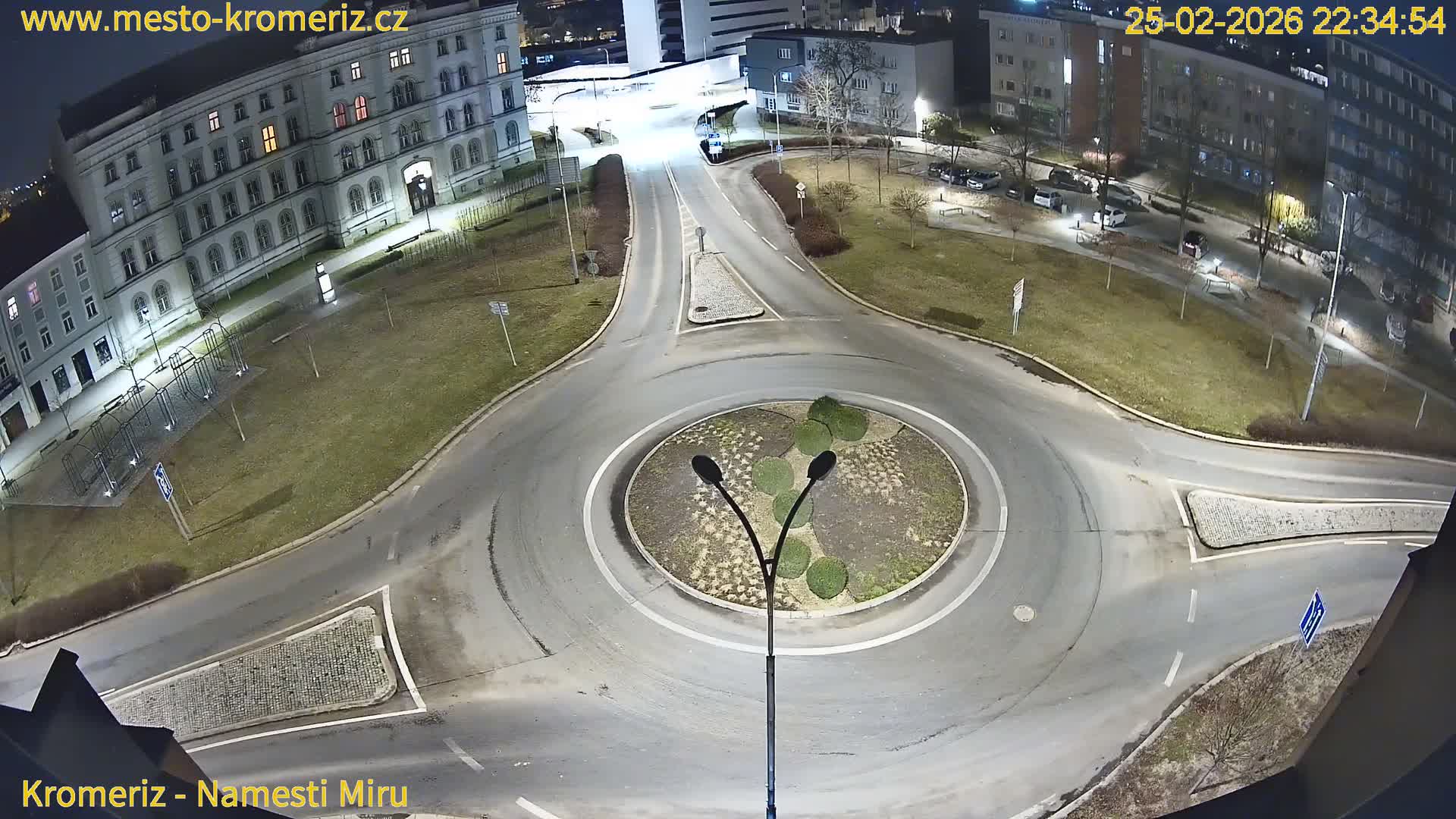 Kroměříž  , Náměstí Míru (Peace Square) Junction Live Cam - Kromeriz, Zlin, Czechia