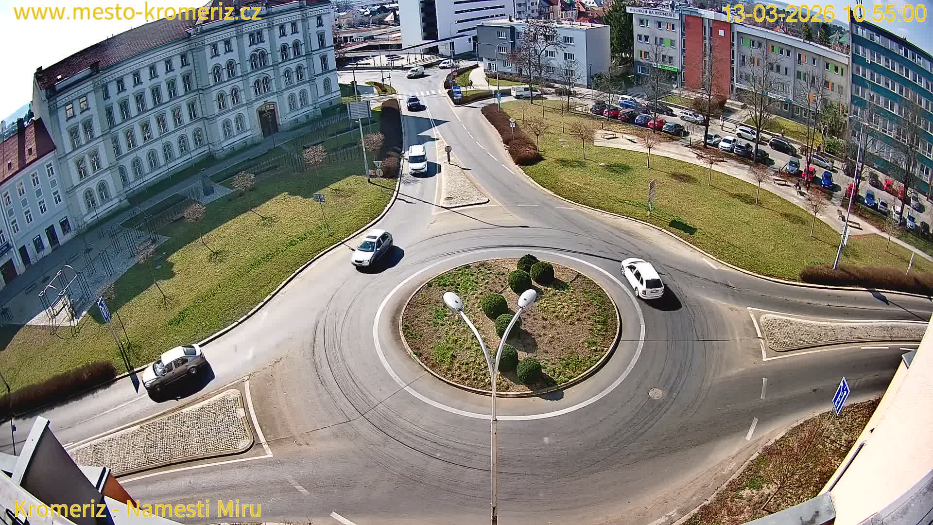 Kroměříž  , Náměstí Míru (Peace Square) Junction Live Cam - Kromeriz, Zlin, Czechia