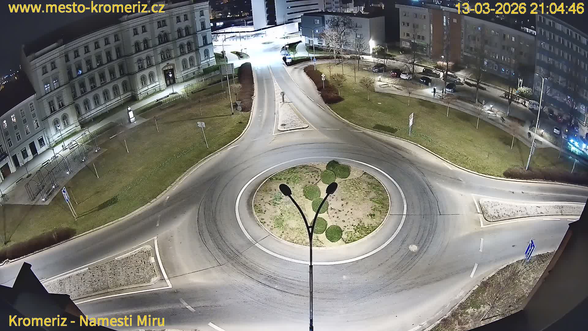Kroměříž  , Náměstí Míru (Peace Square) Junction Live Cam - Kromeriz, Zlin, Czechia