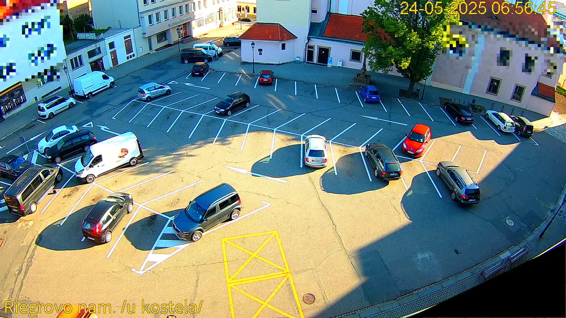 Kroměříž - Riegrovo Náměstí (Rieger Square) Live Cam - Kromeriz, Zlin, Czechia