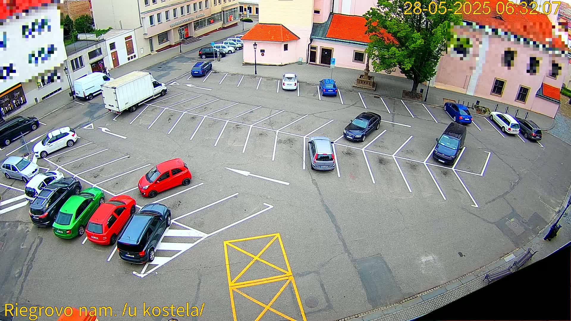 Kroměříž - Riegrovo Náměstí (Rieger Square) Live Cam - Kromeriz, Zlin, Czechia