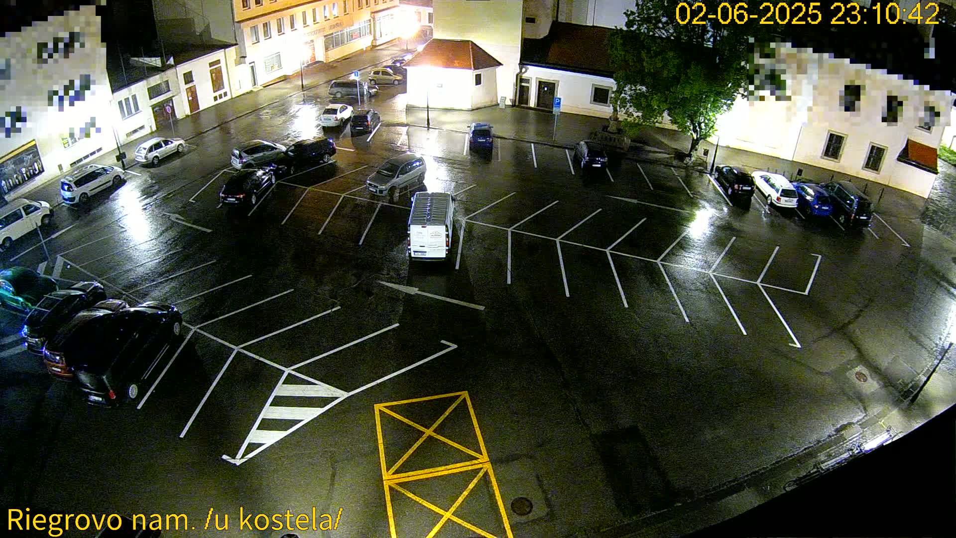 Kroměříž - Riegrovo Náměstí (Rieger Square) Live Cam - Kromeriz, Zlin, Czechia