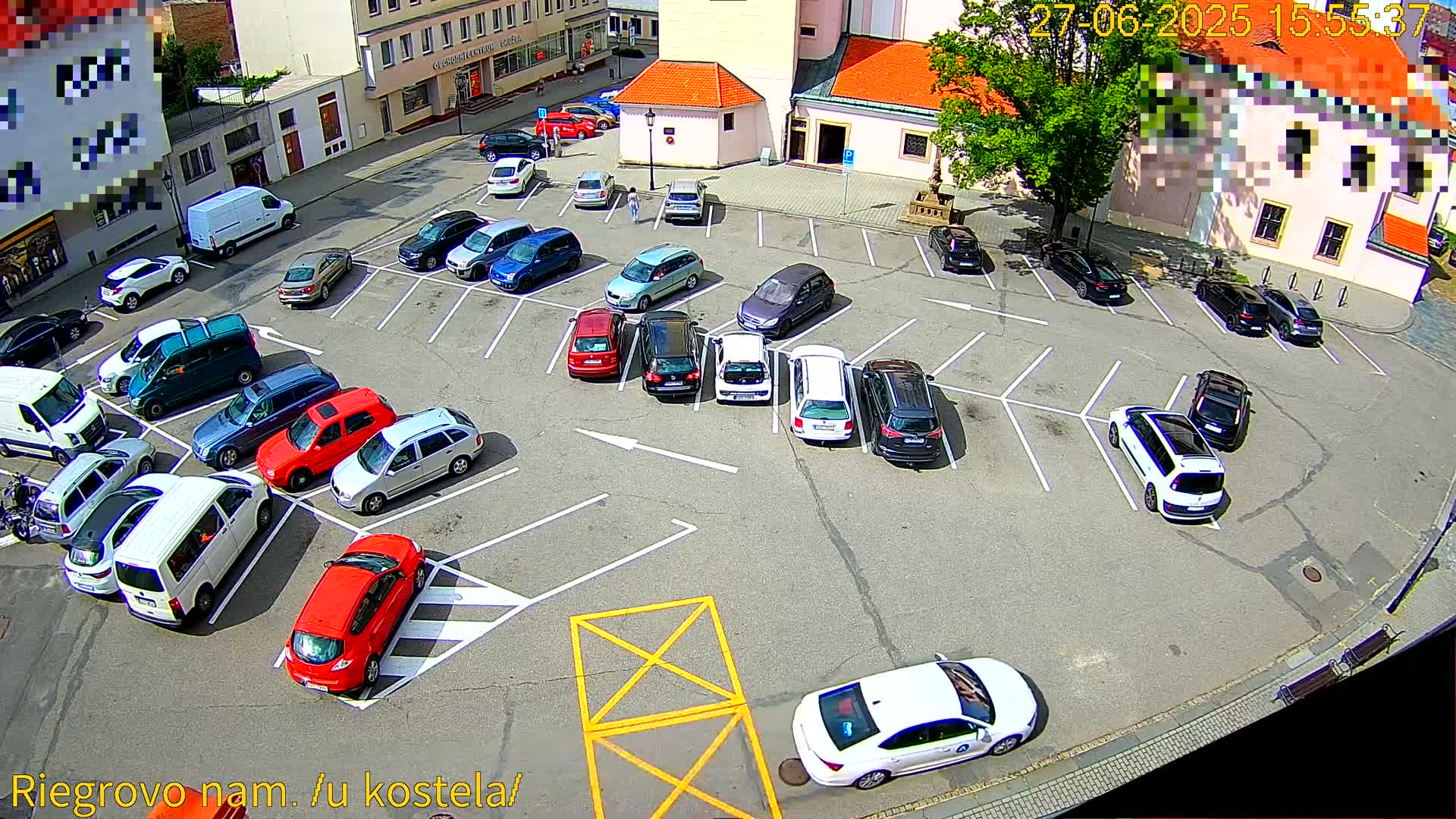 Kroměříž - Riegrovo Náměstí (Rieger Square) Live Cam - Kromeriz, Zlin, Czechia