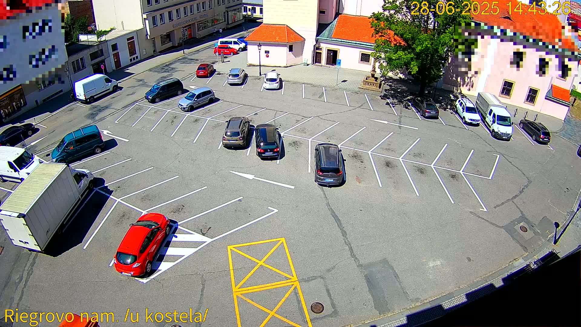 Kroměříž - Riegrovo Náměstí (Rieger Square) Live Cam - Kromeriz, Zlin, Czechia