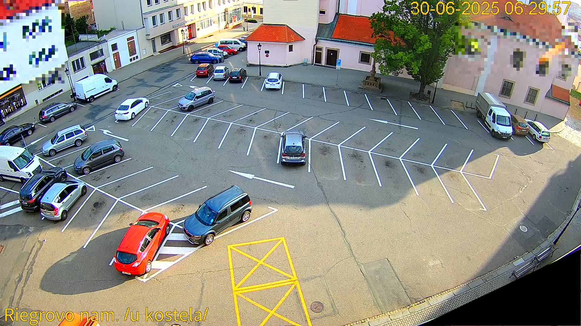 Kroměříž - Riegrovo Náměstí (Rieger Square) Live Cam - Kromeriz, Zlin, Czechia