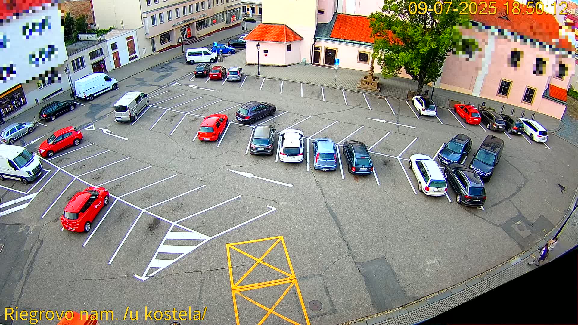 Kroměříž - Riegrovo Náměstí (Rieger Square) Live Cam - Kromeriz, Zlin, Czechia