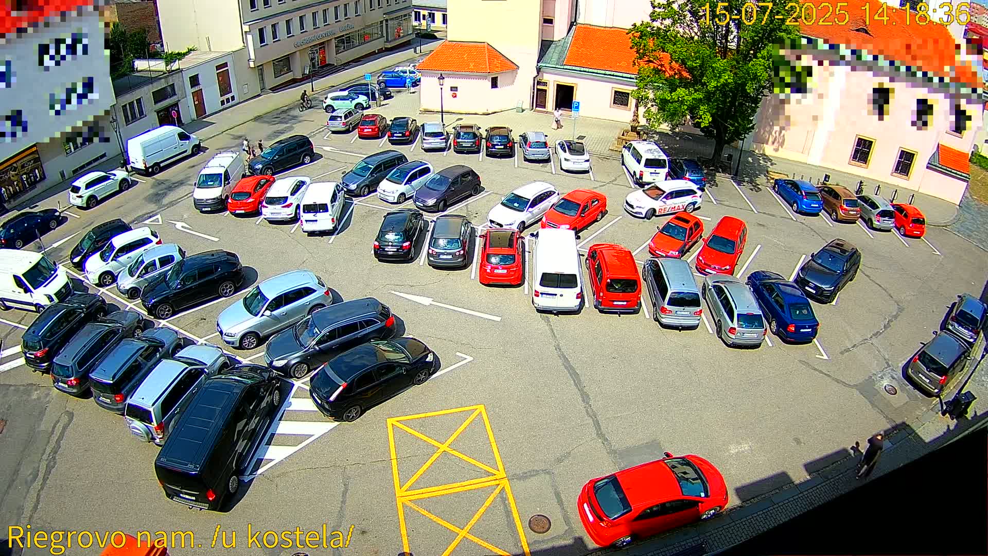 Kroměříž - Riegrovo Náměstí (Rieger Square) Live Cam - Kromeriz, Zlin, Czechia