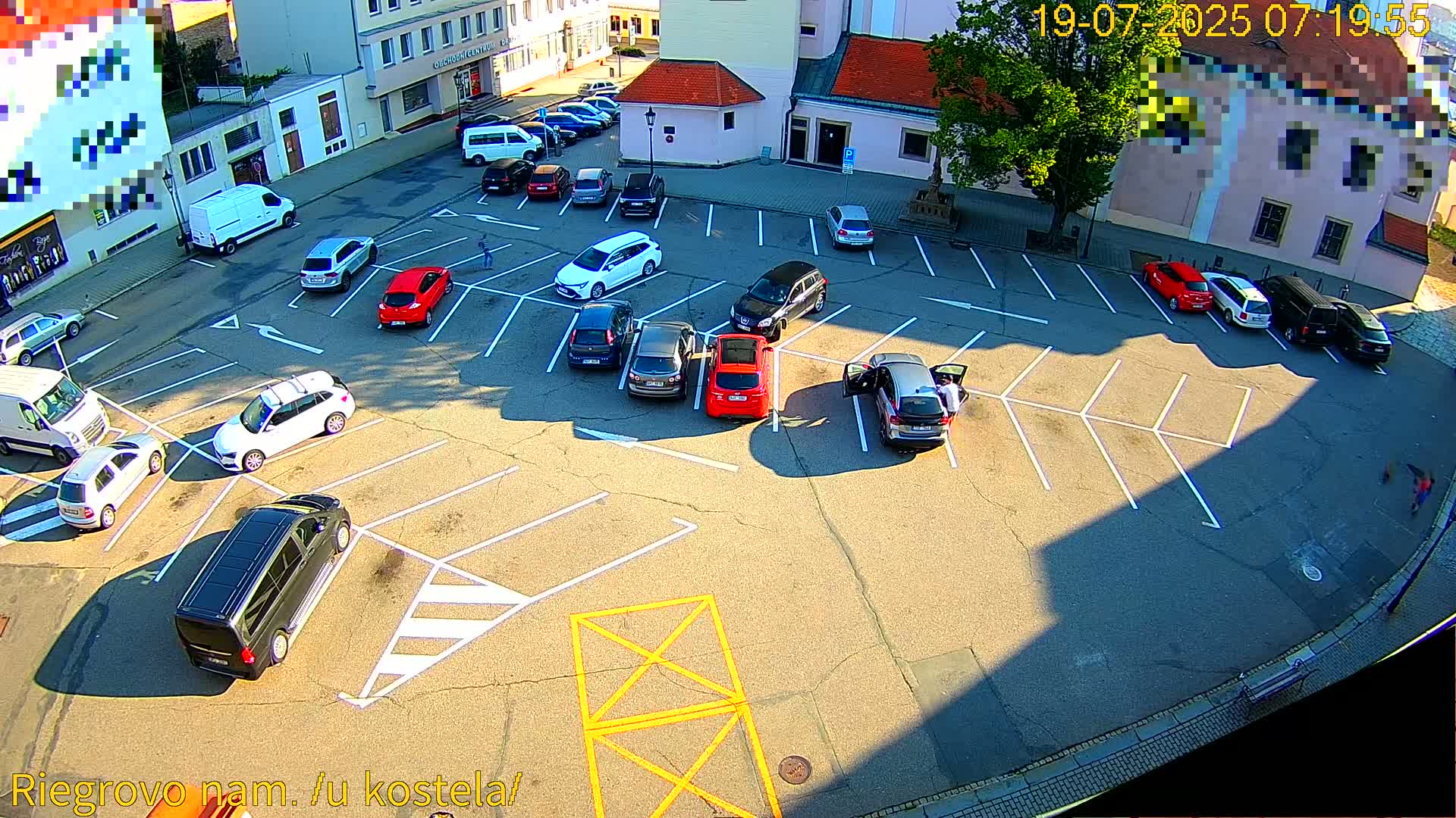 Kroměříž - Riegrovo Náměstí (Rieger Square) Live Cam - Kromeriz, Zlin, Czechia