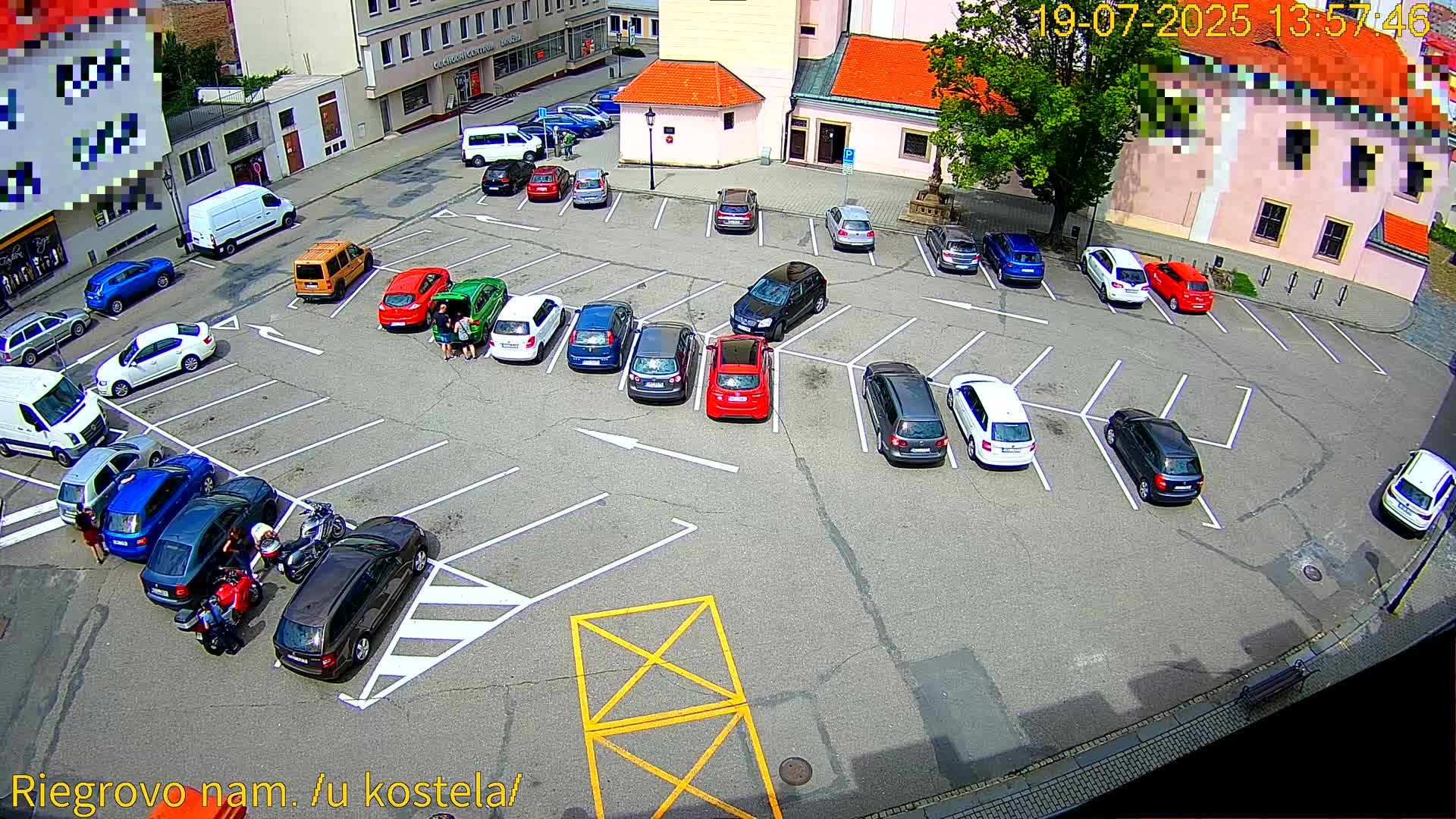 Kroměříž - Riegrovo Náměstí (Rieger Square) Live Cam - Kromeriz, Zlin, Czechia