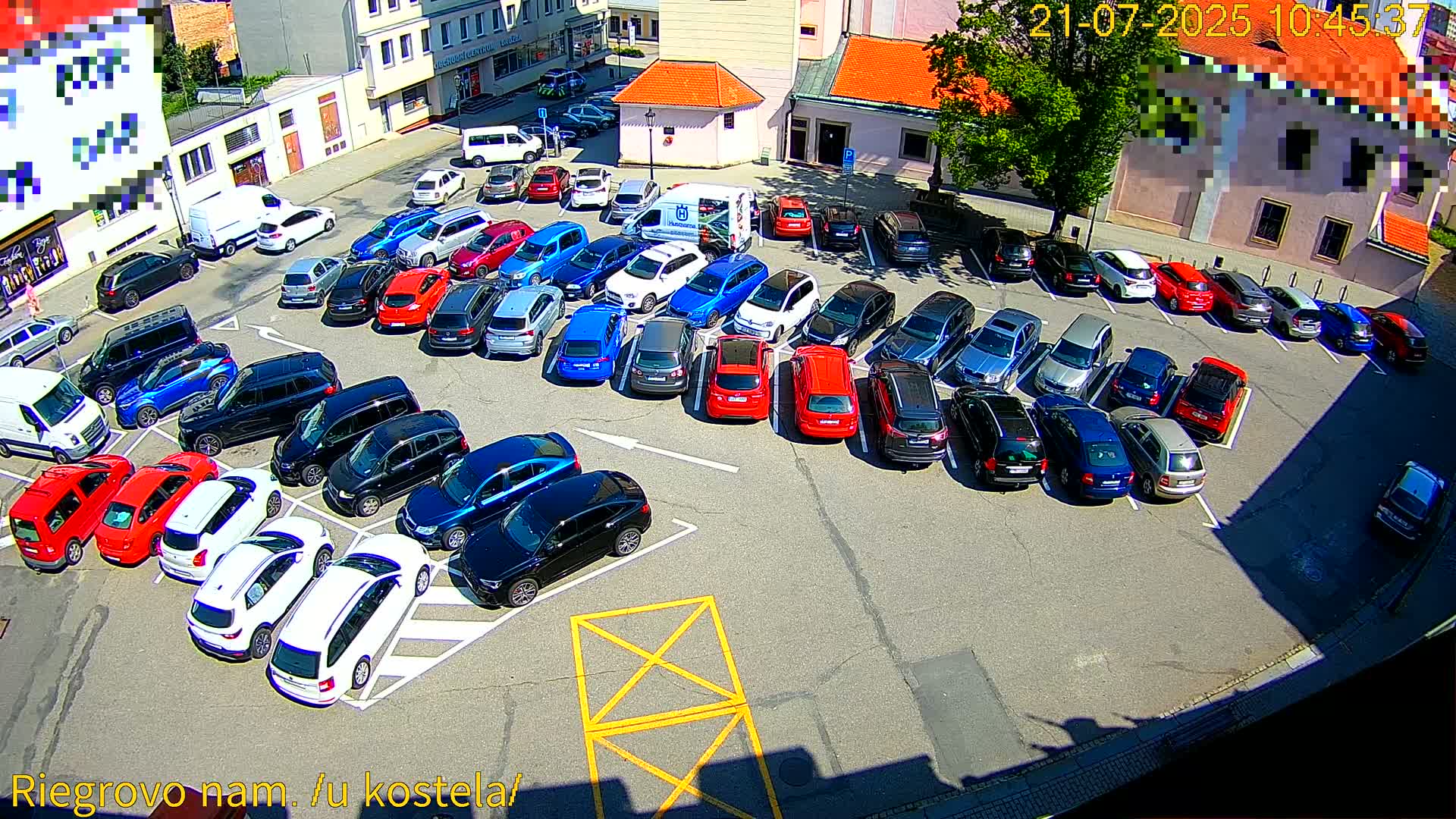 Kroměříž - Riegrovo Náměstí (Rieger Square) Live Cam - Kromeriz, Zlin, Czechia