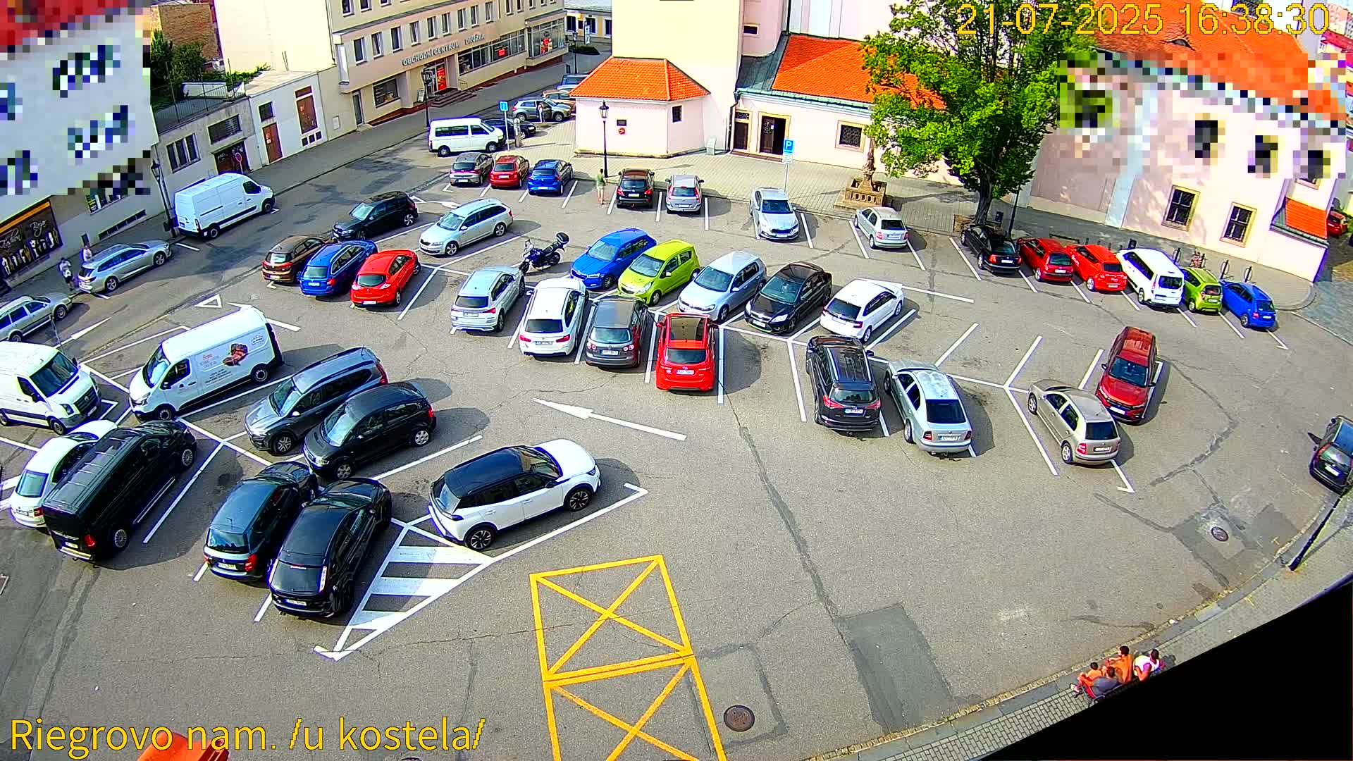 Kroměříž - Riegrovo Náměstí (Rieger Square) Live Cam - Kromeriz, Zlin, Czechia
