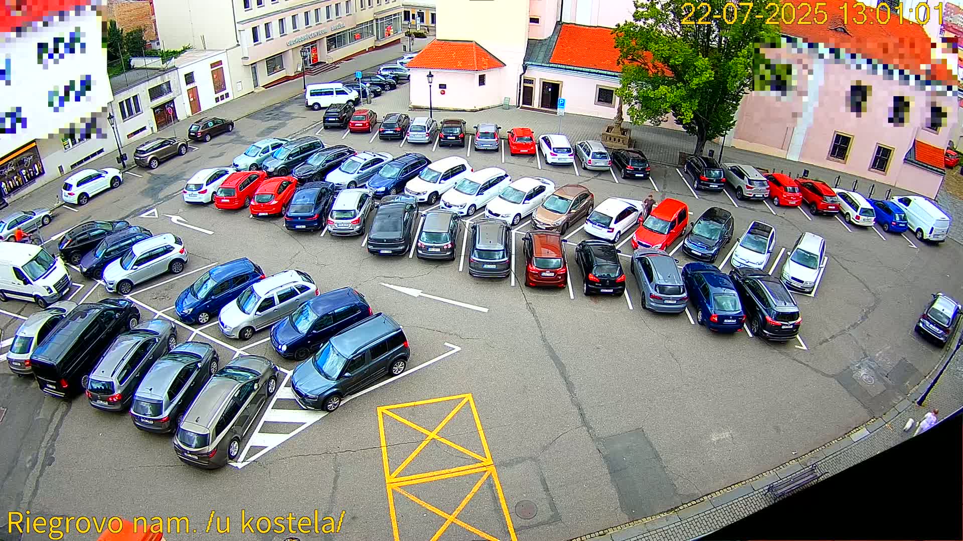 Kroměříž - Riegrovo Náměstí (Rieger Square) Live Cam - Kromeriz, Zlin, Czechia